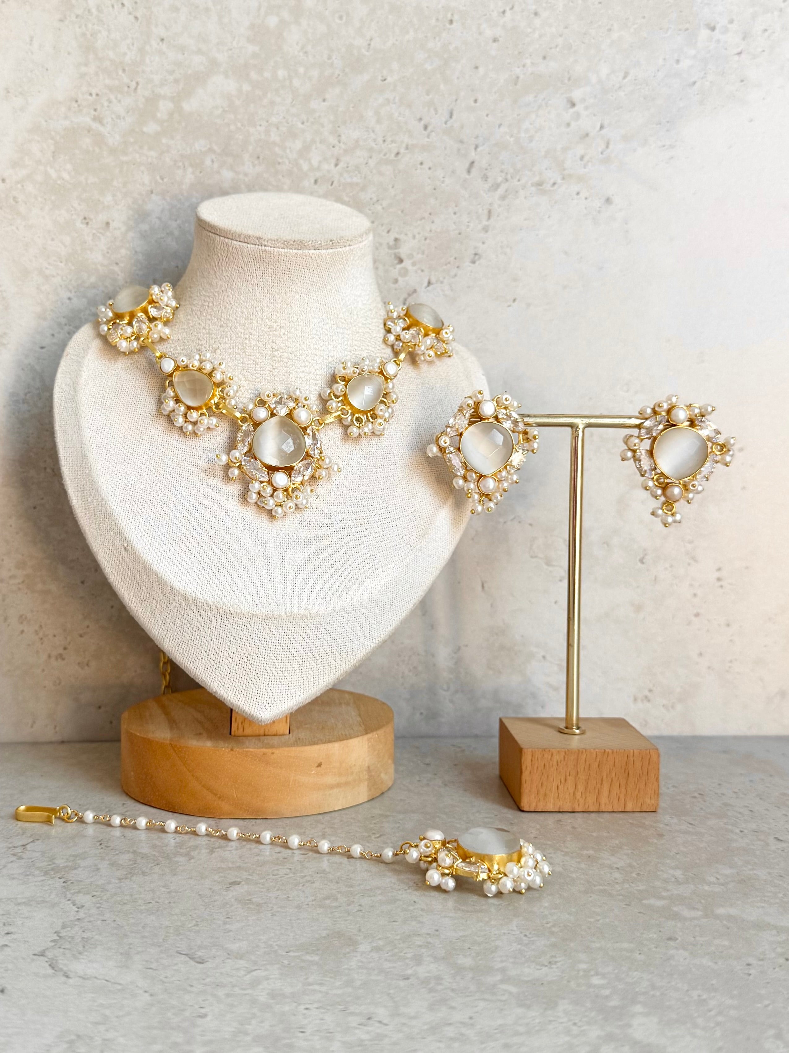 Amina Necklace Set