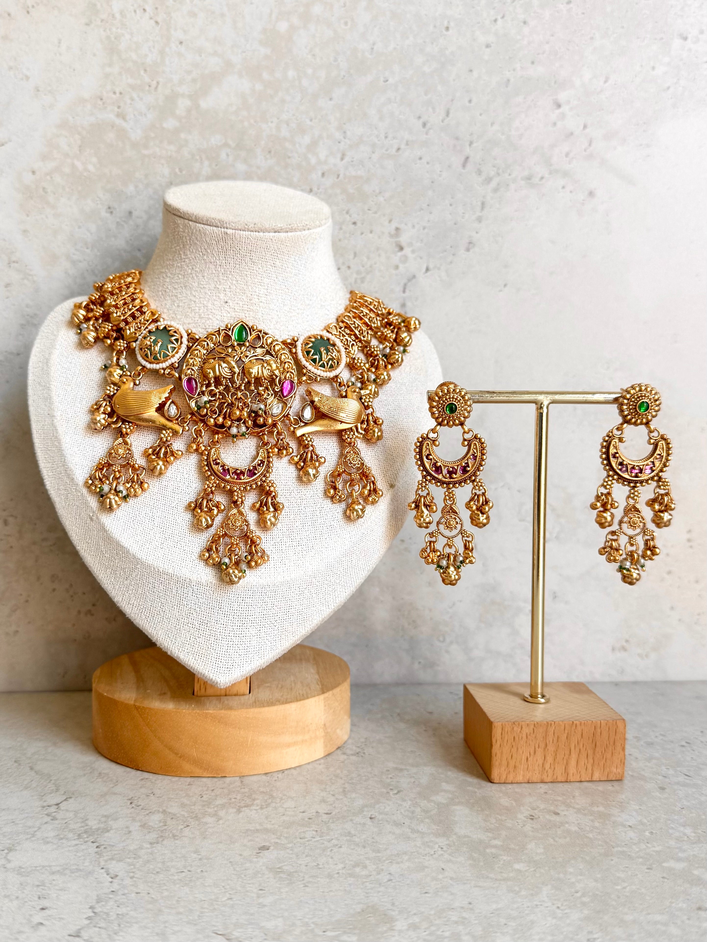 Chandra Necklace Set