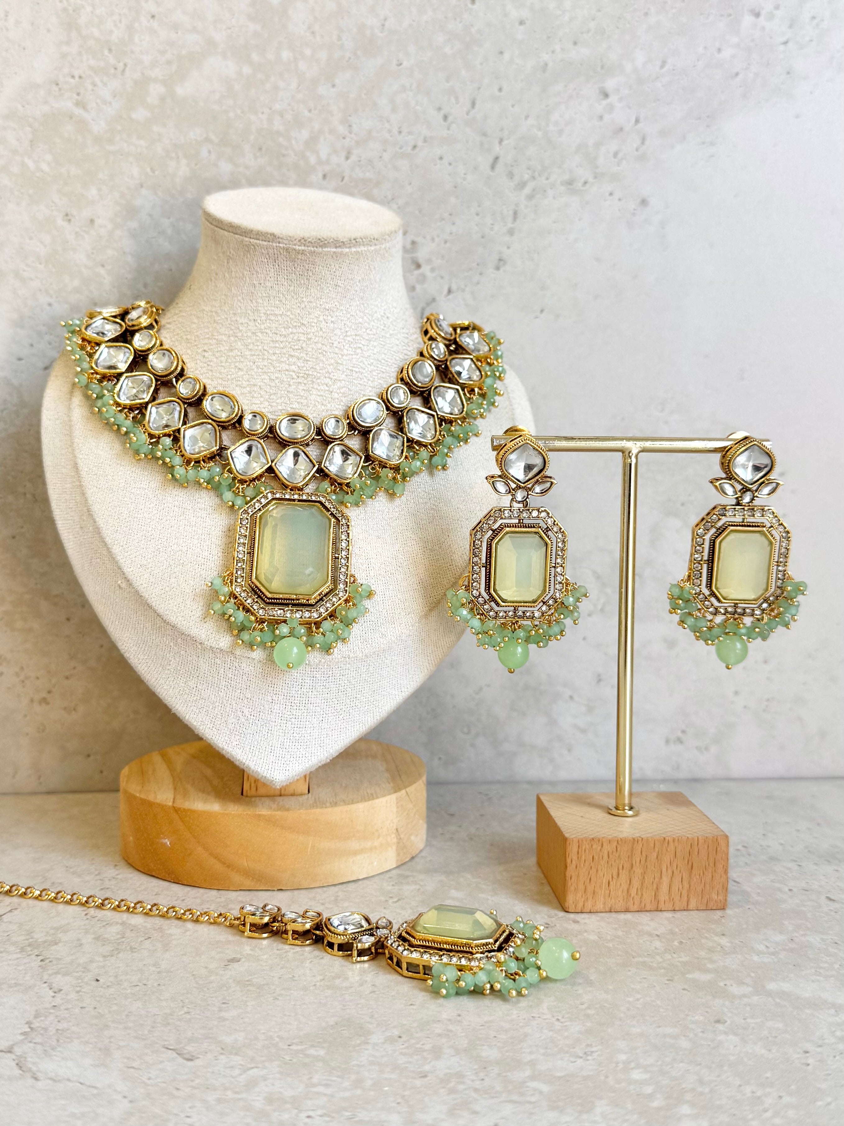 Sahar Necklace Set