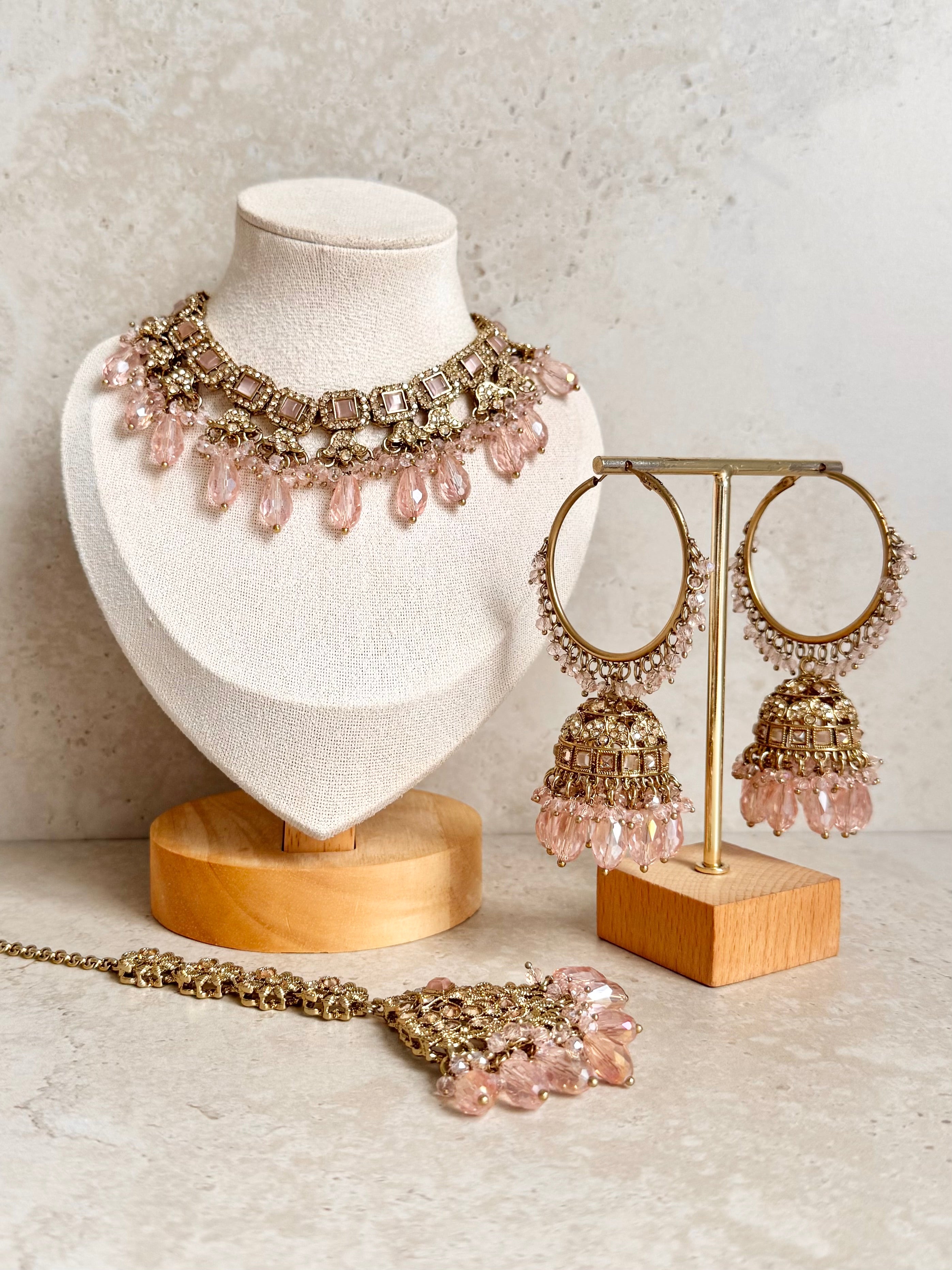 Inara Necklace Set