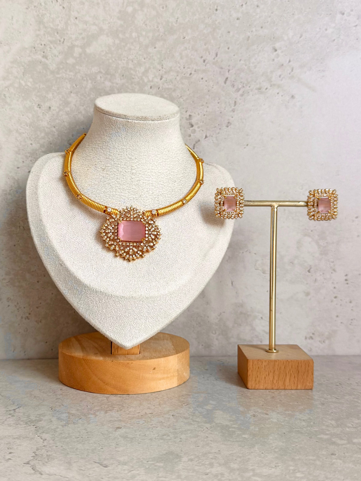 Deepika Necklace Set