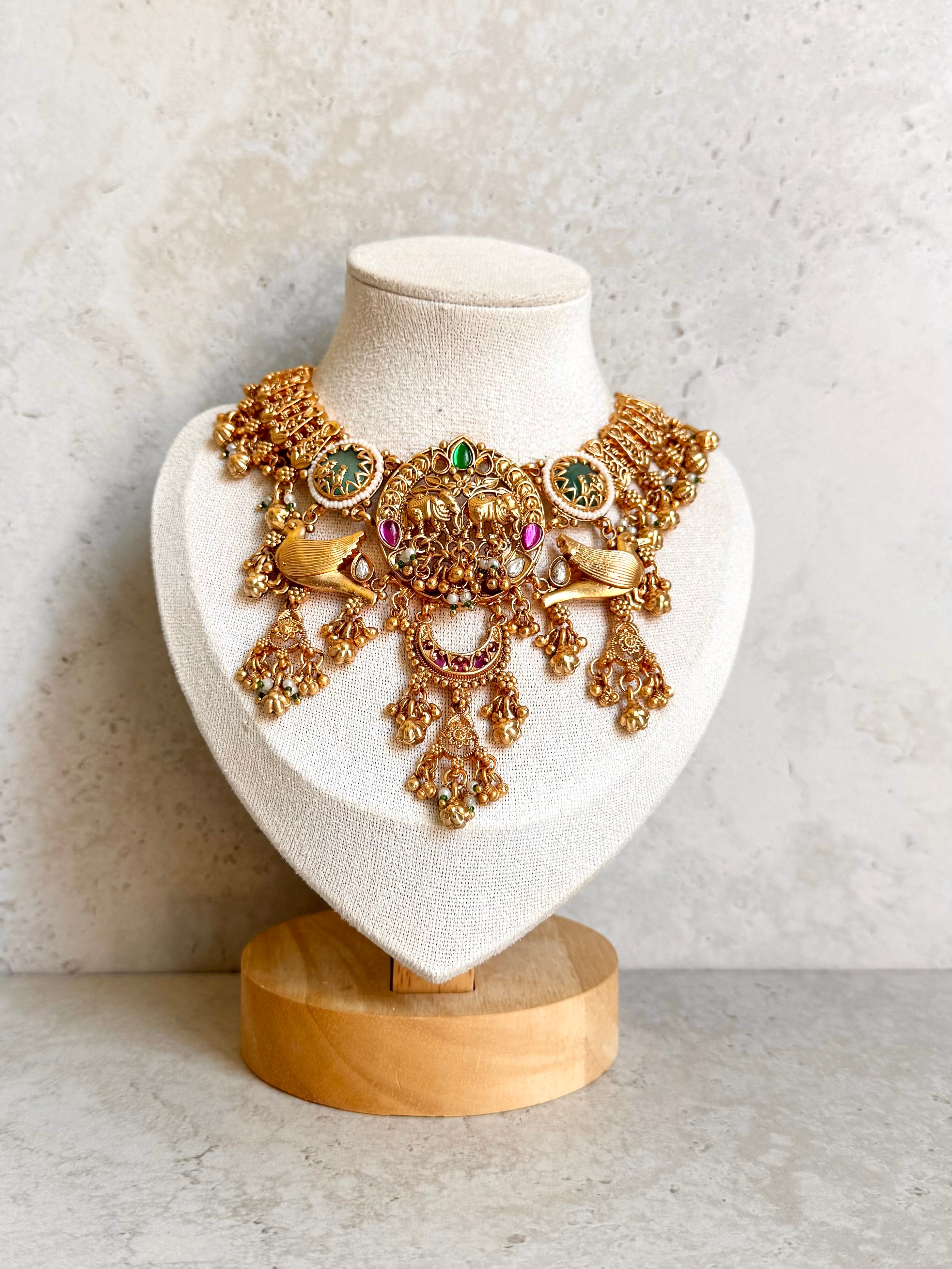 Chandra Necklace Set