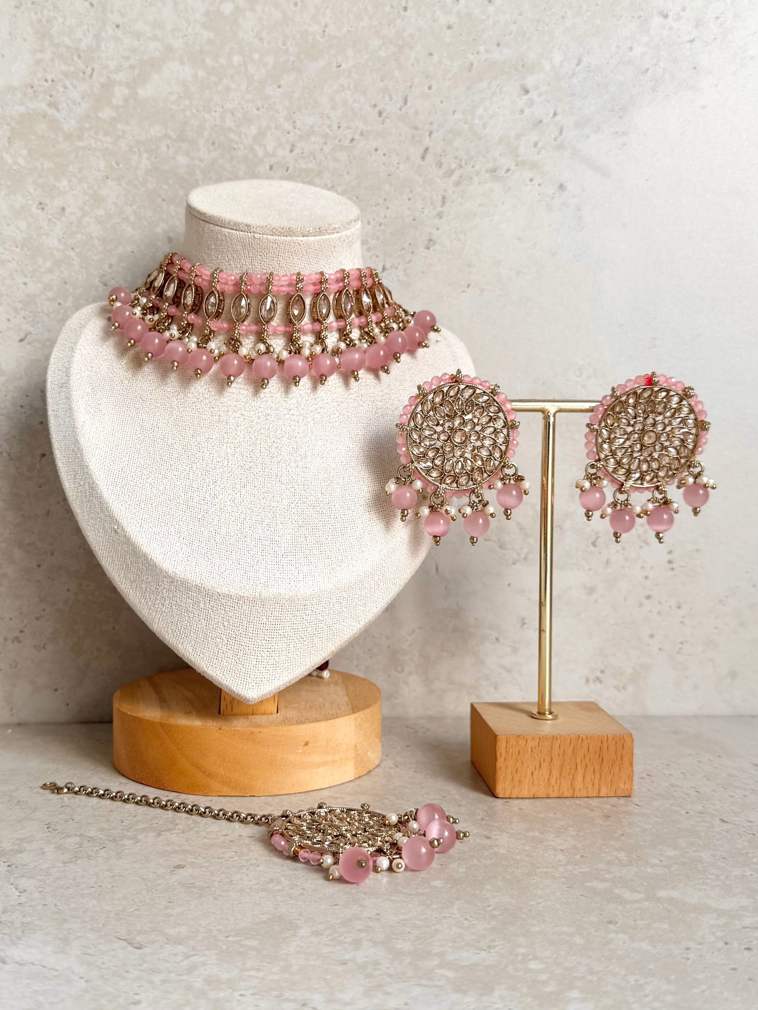 Manpreet Necklace Set