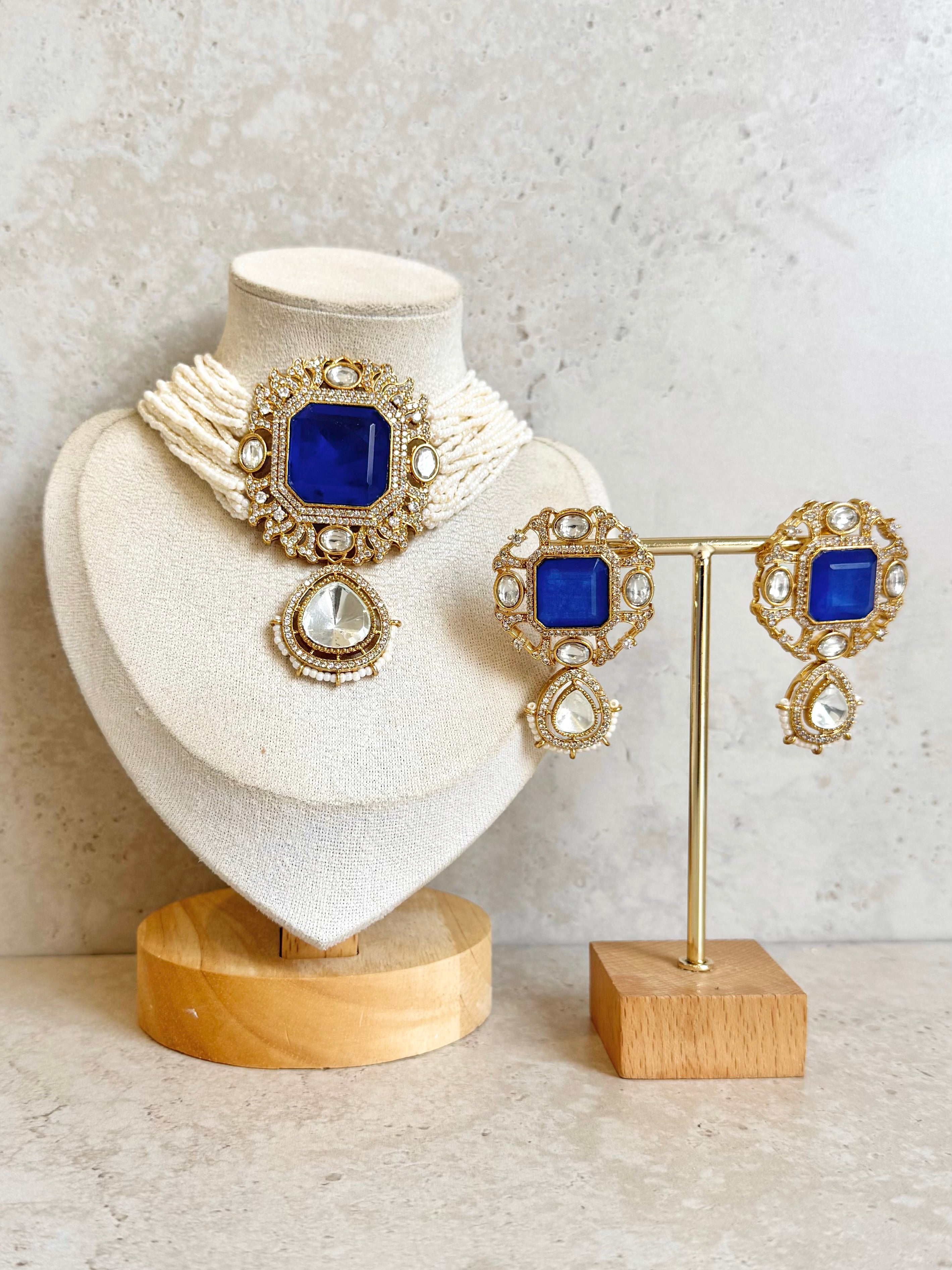 Nafisa Necklace Set