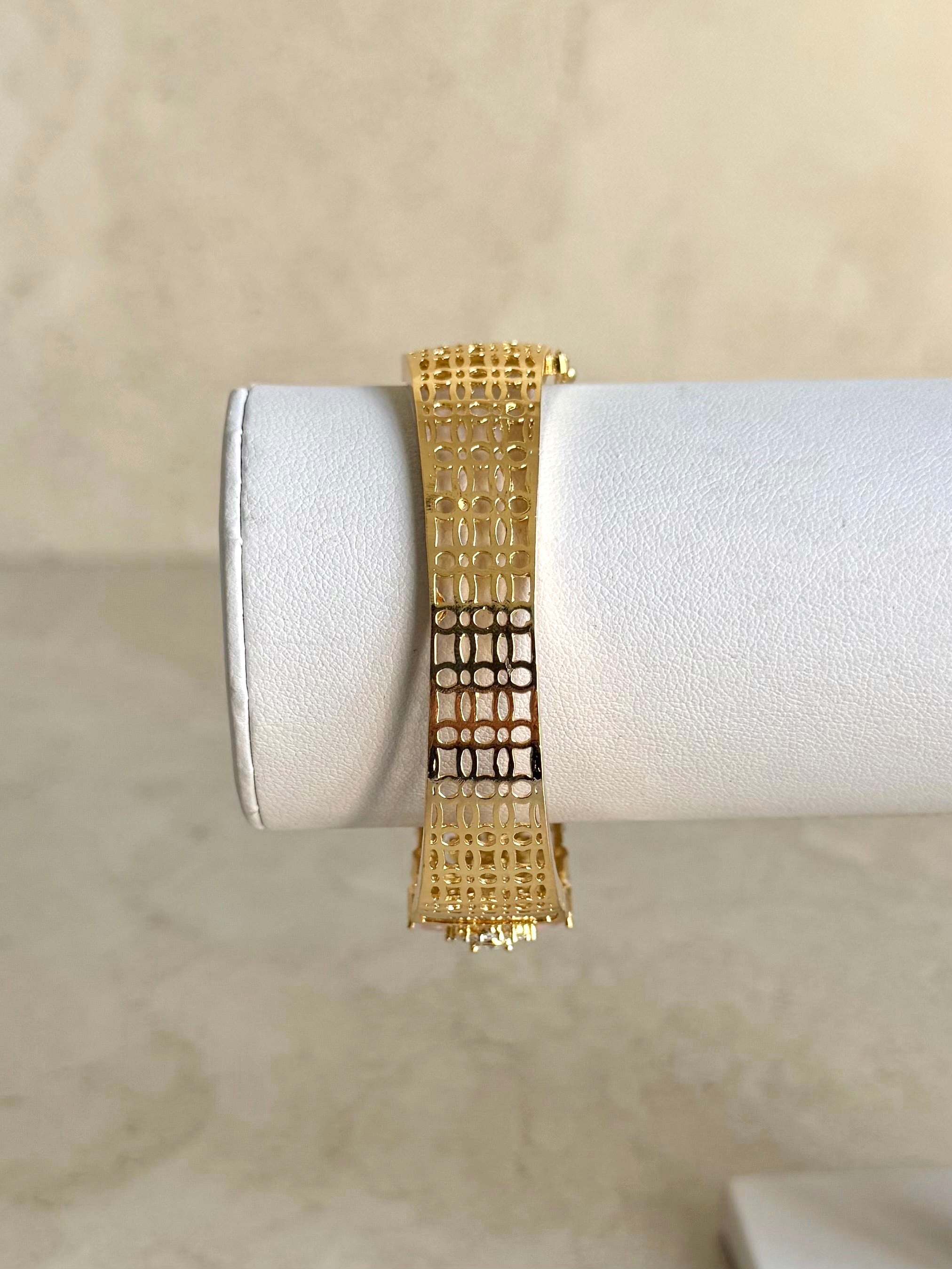 Tania Bangle