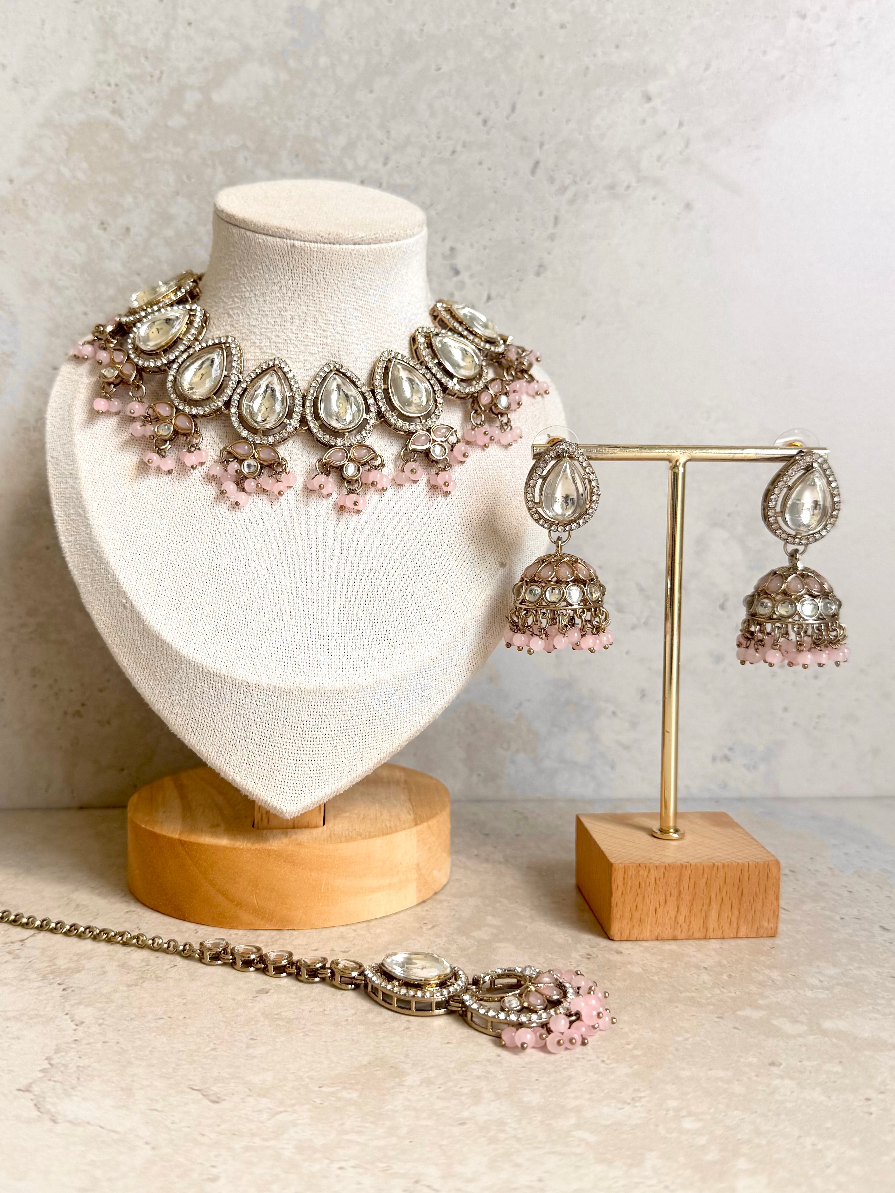 Swathi Necklace Set
