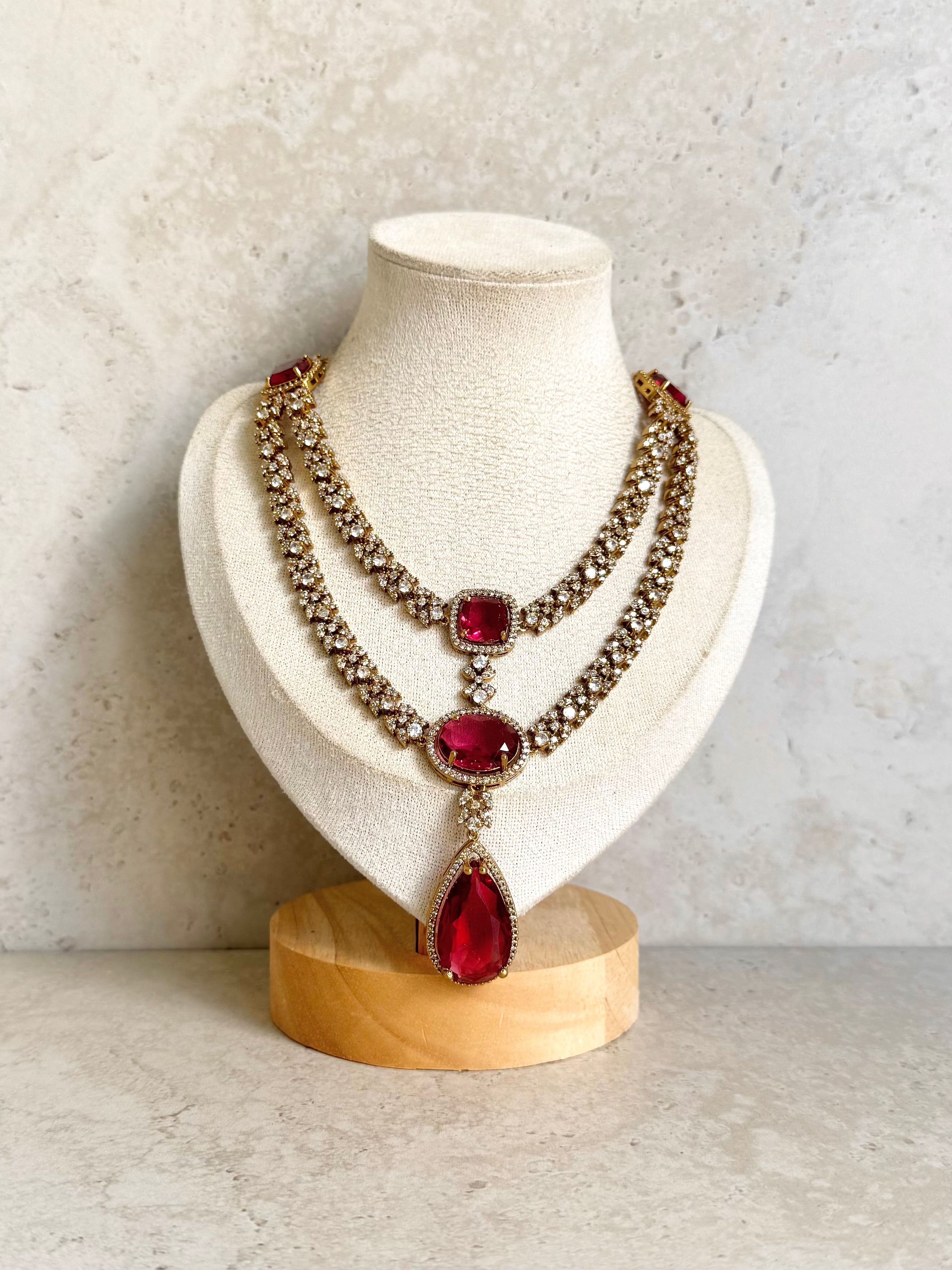 Sarah Necklace Set
