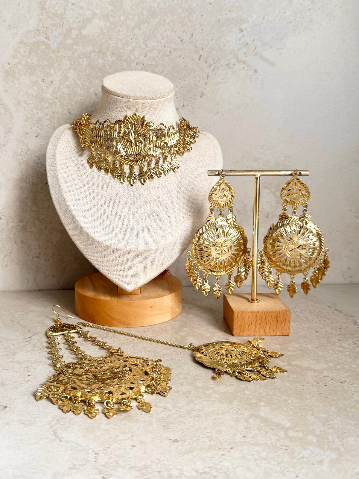 Atisha Necklace Set