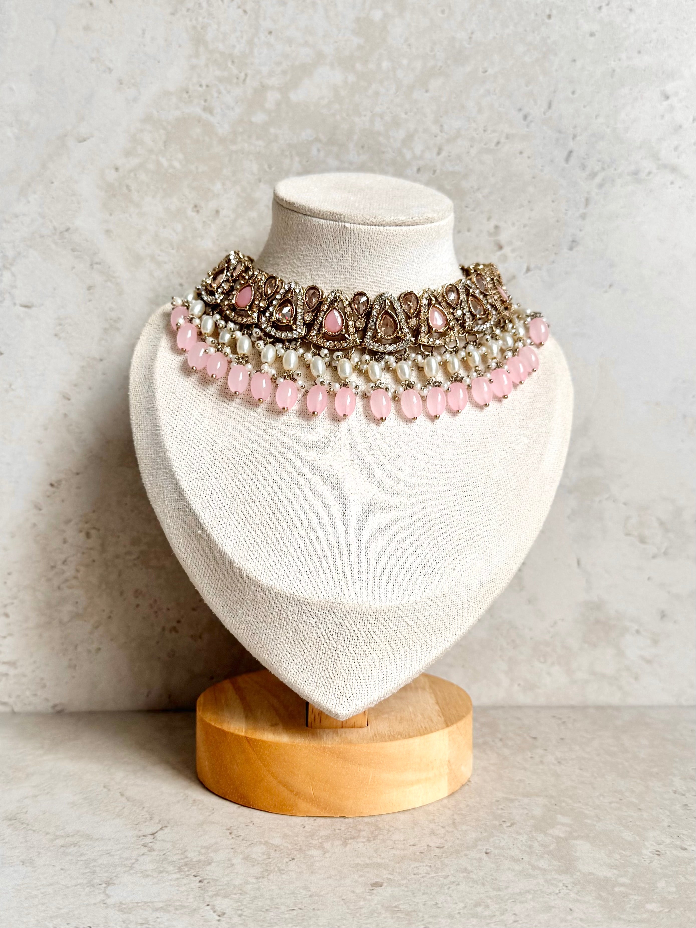 Ash Necklace Set