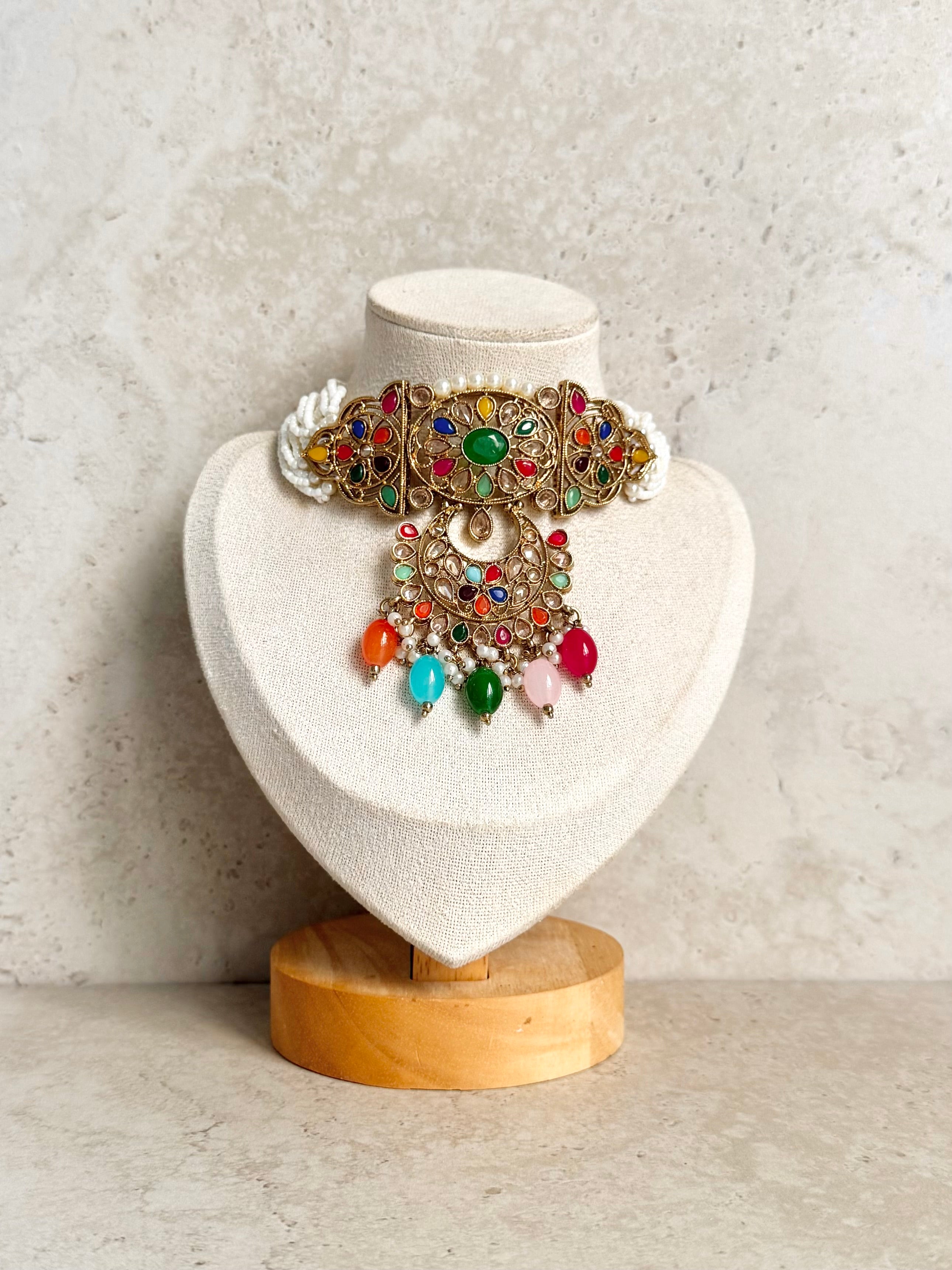 Afrin Necklace Set