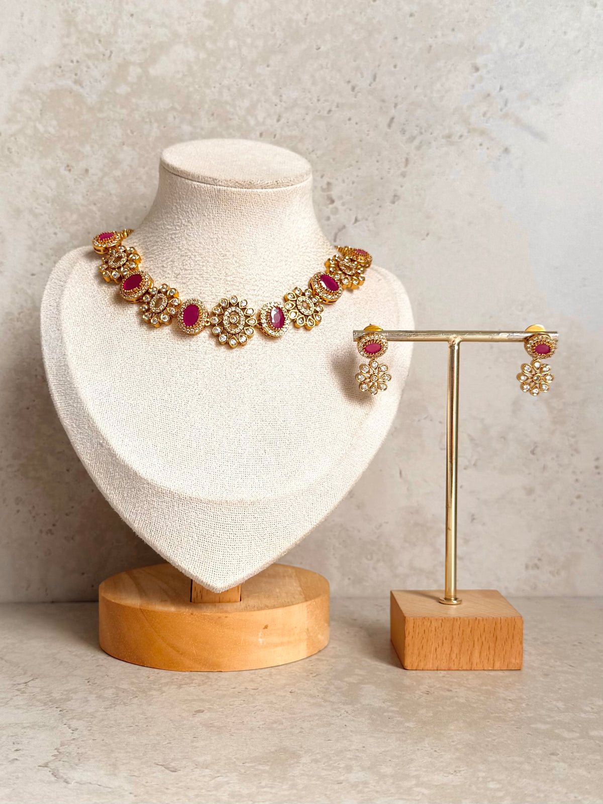 Neelam Necklace Set