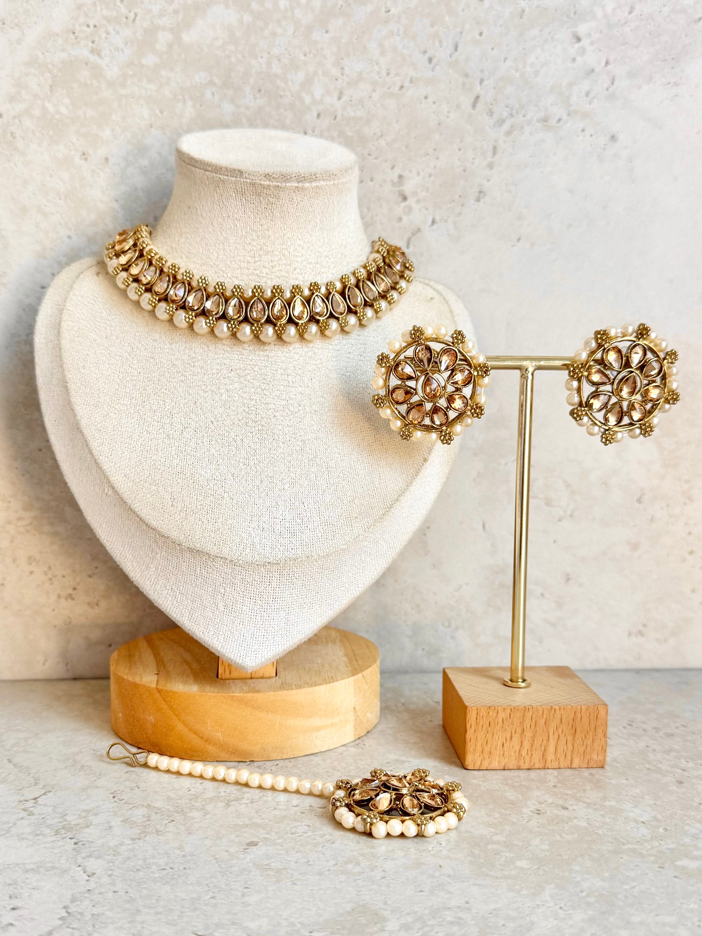 Afrin Necklace Set