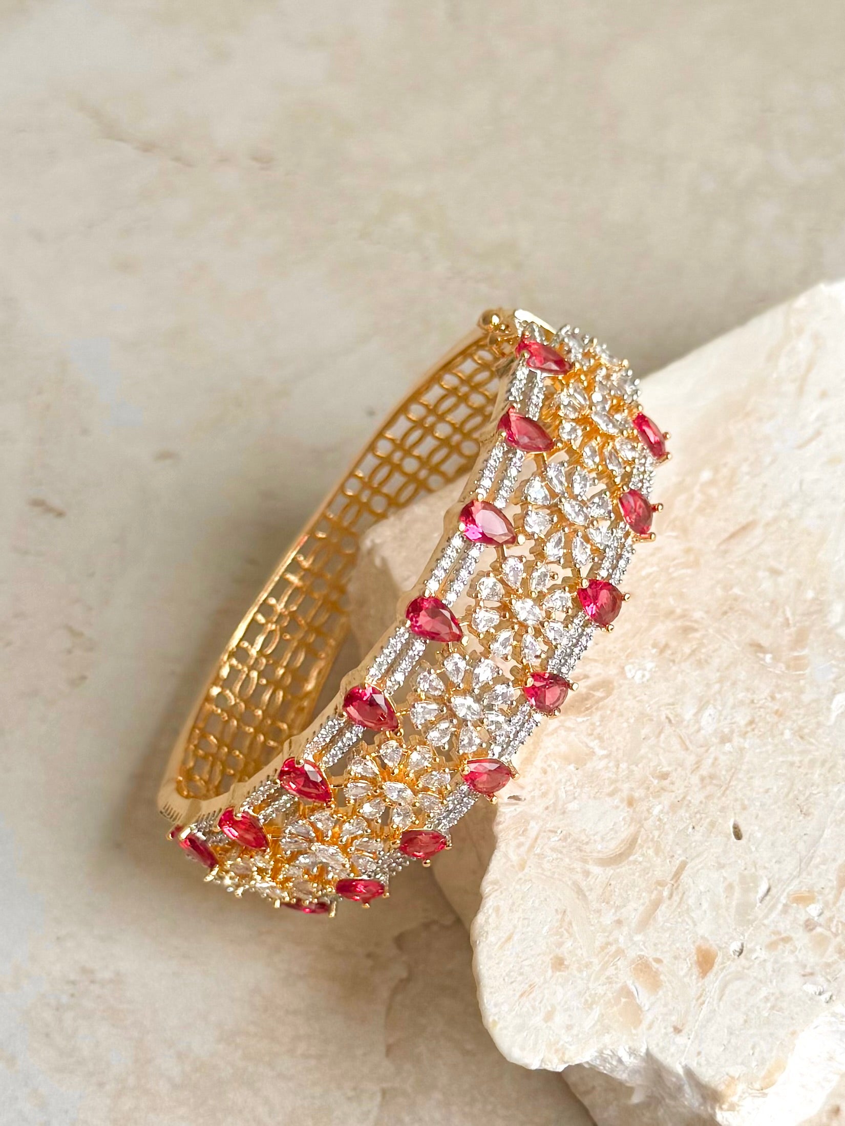 Tania Bangle