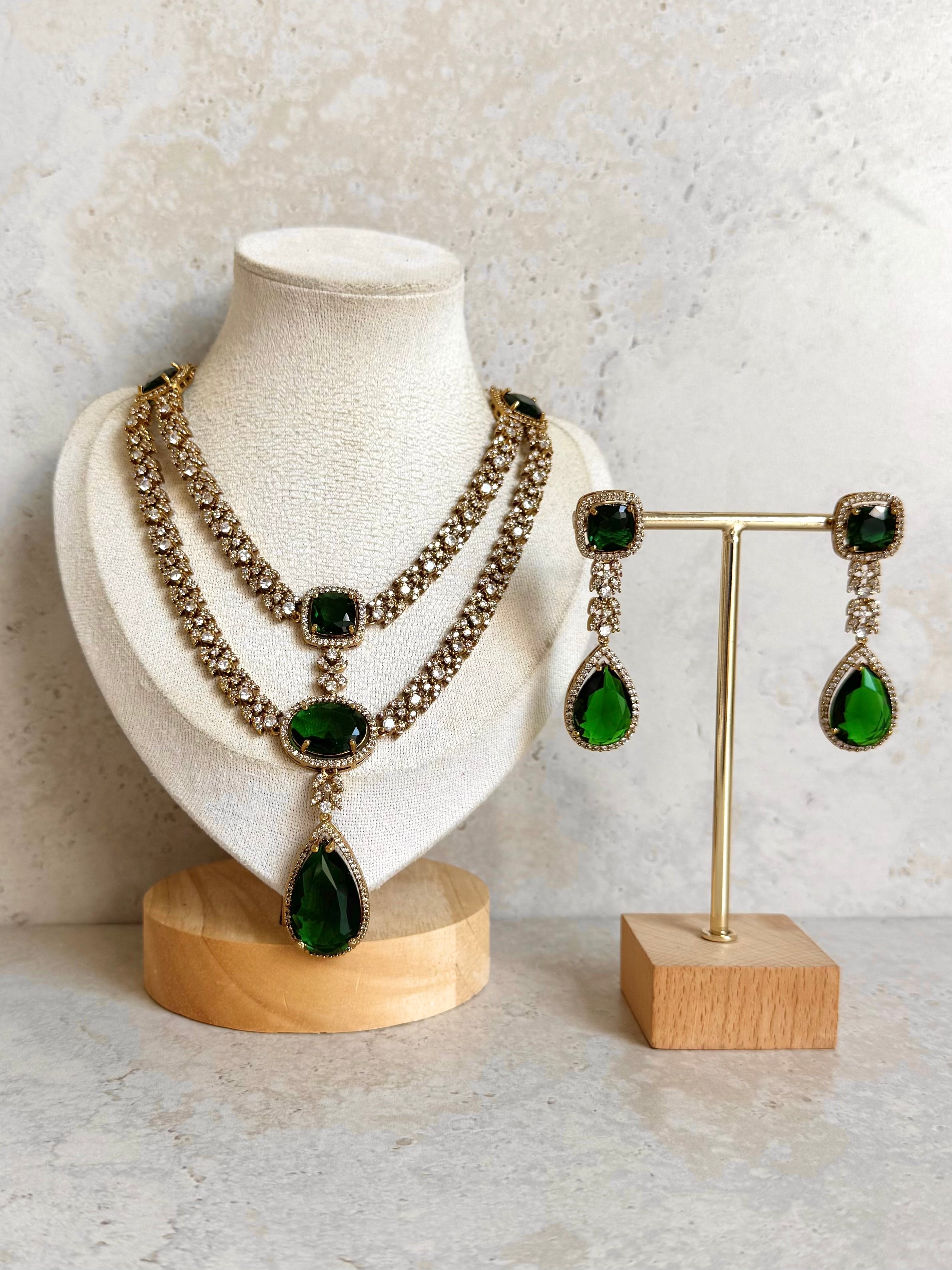 Sarah Necklace Set