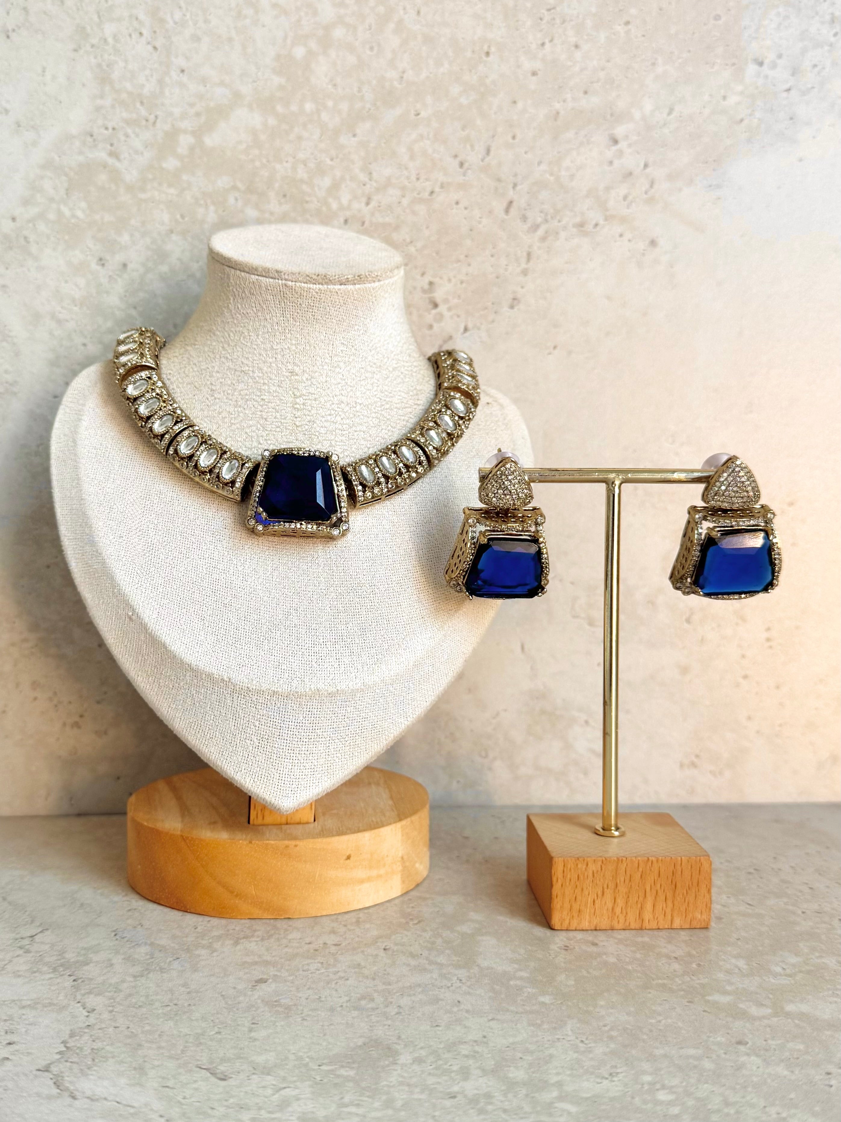 Navjot Necklace Set