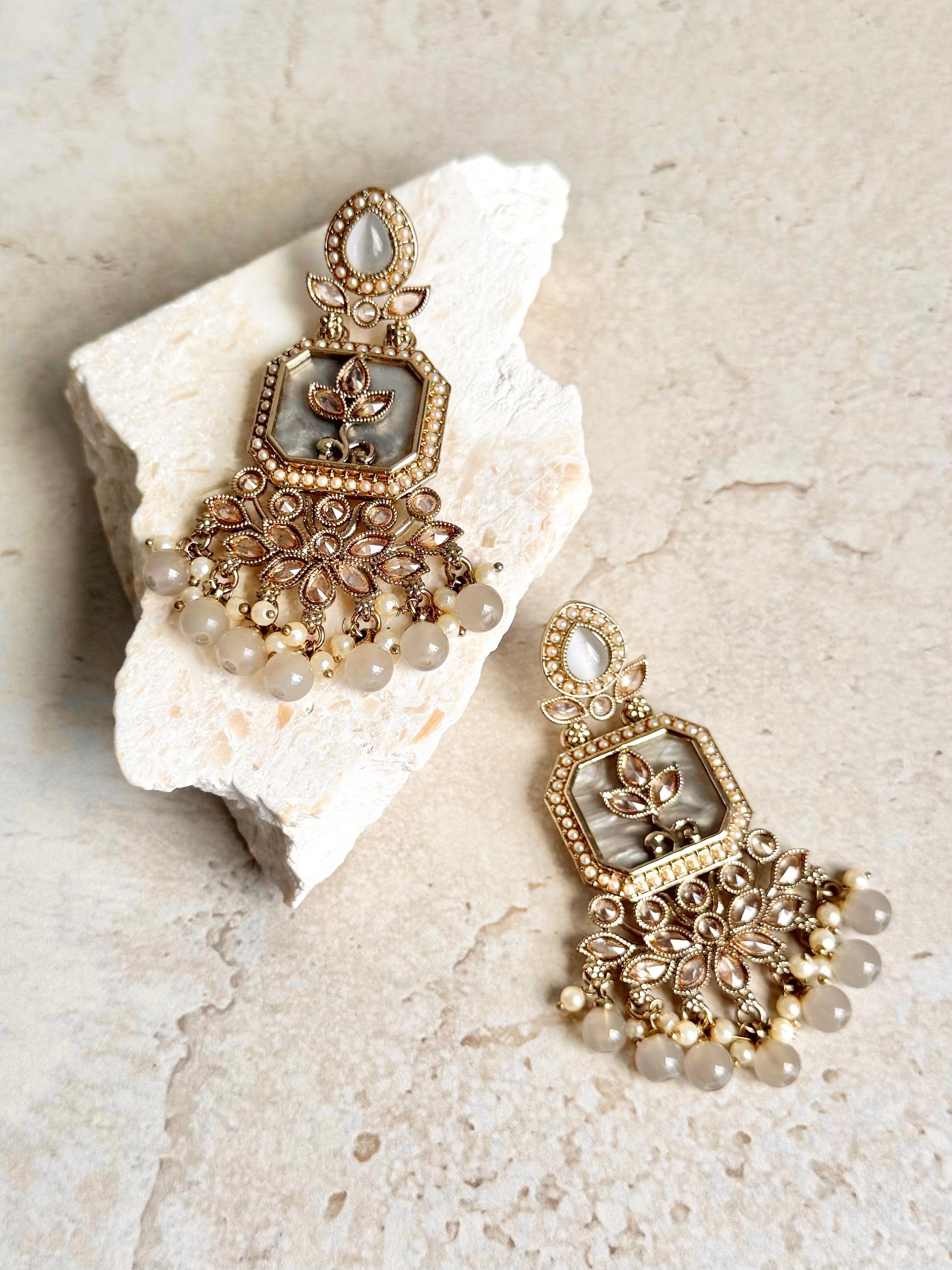 Shobna Earrings