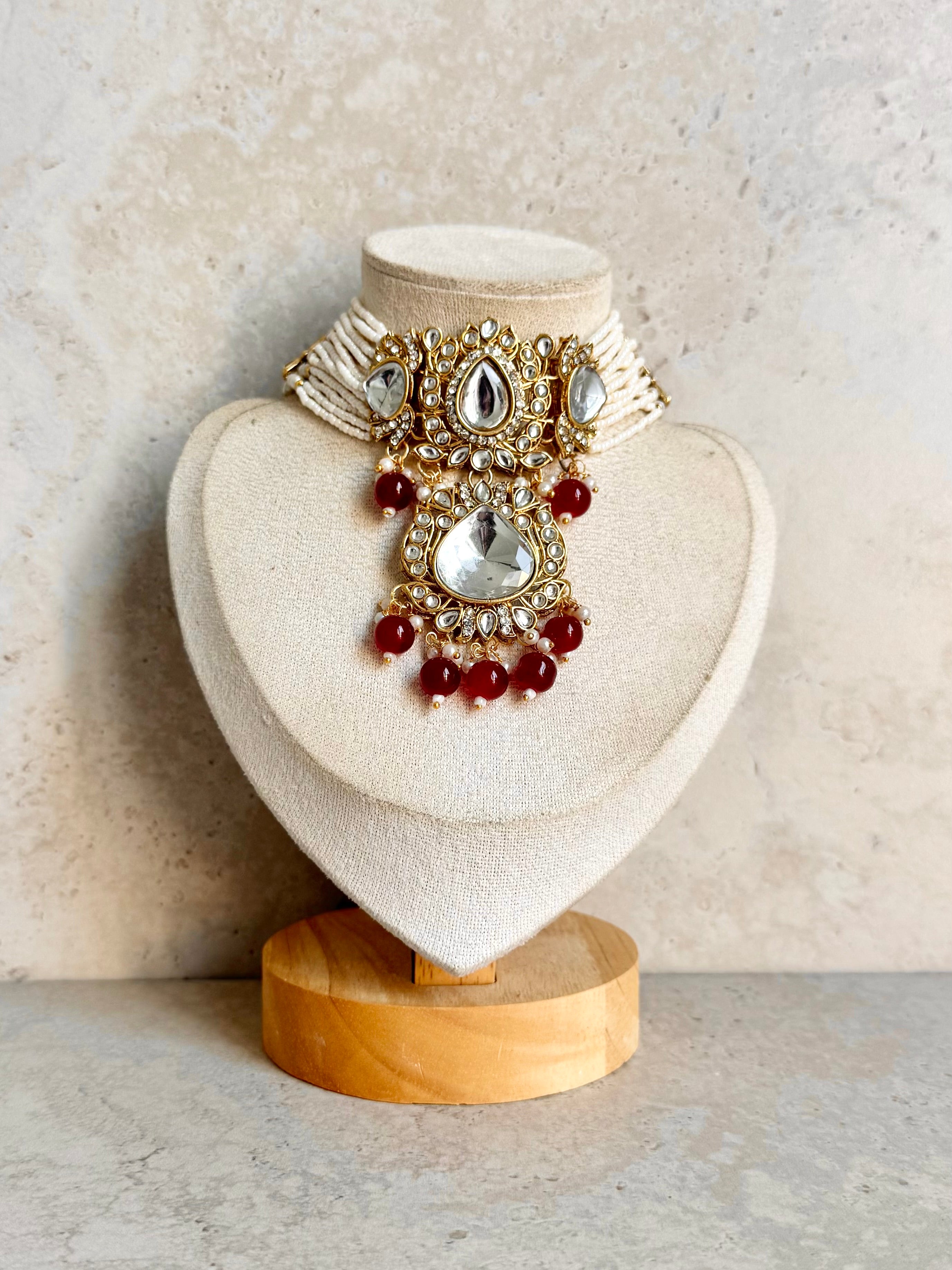 Ashmi Necklace Set