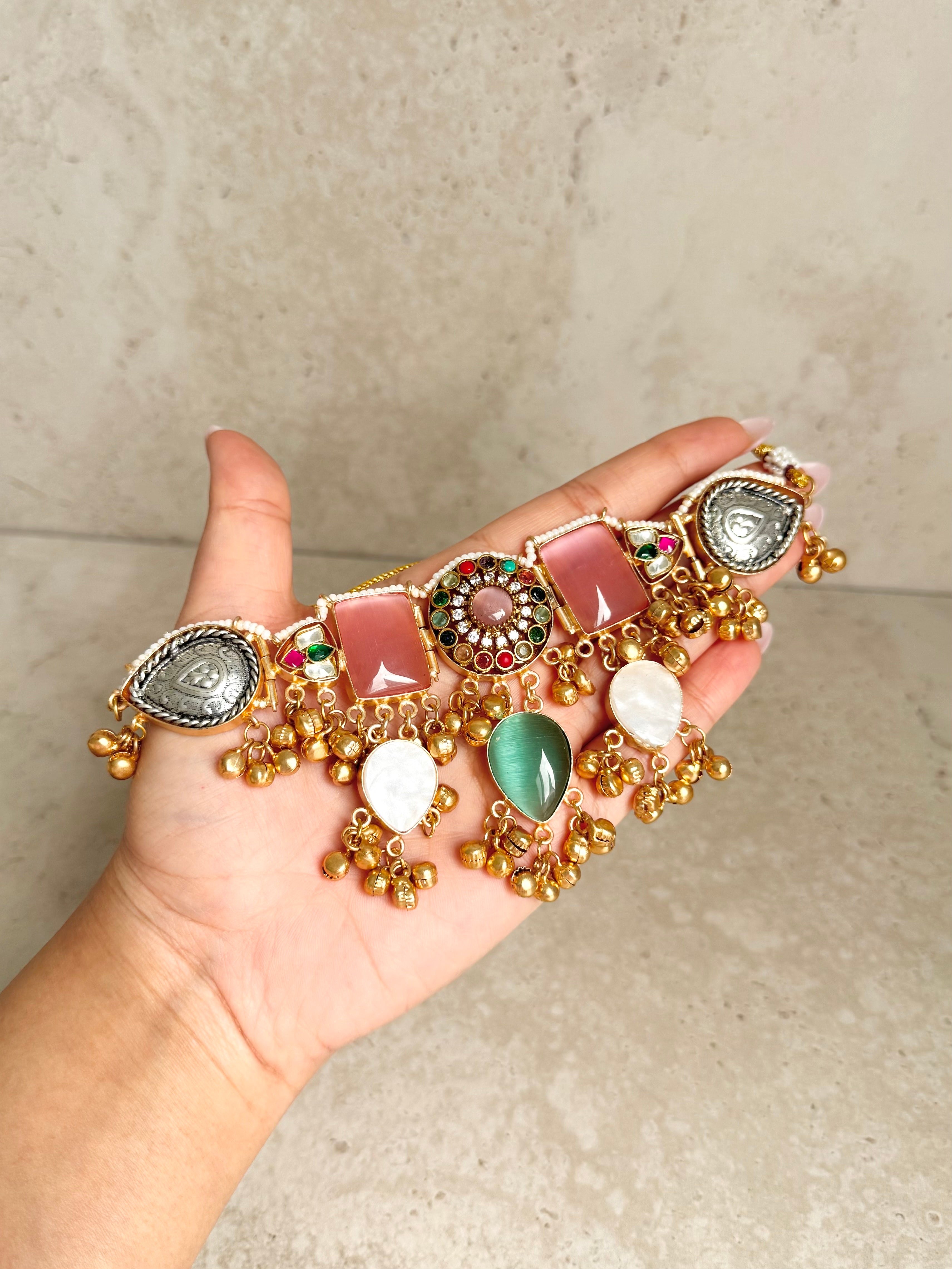 Naina Necklace Set