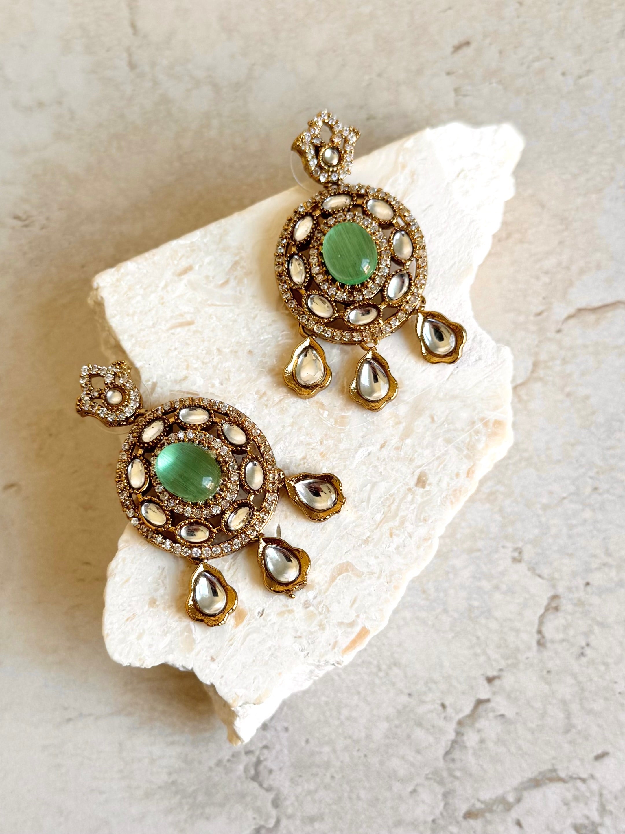 Anvi Earrings