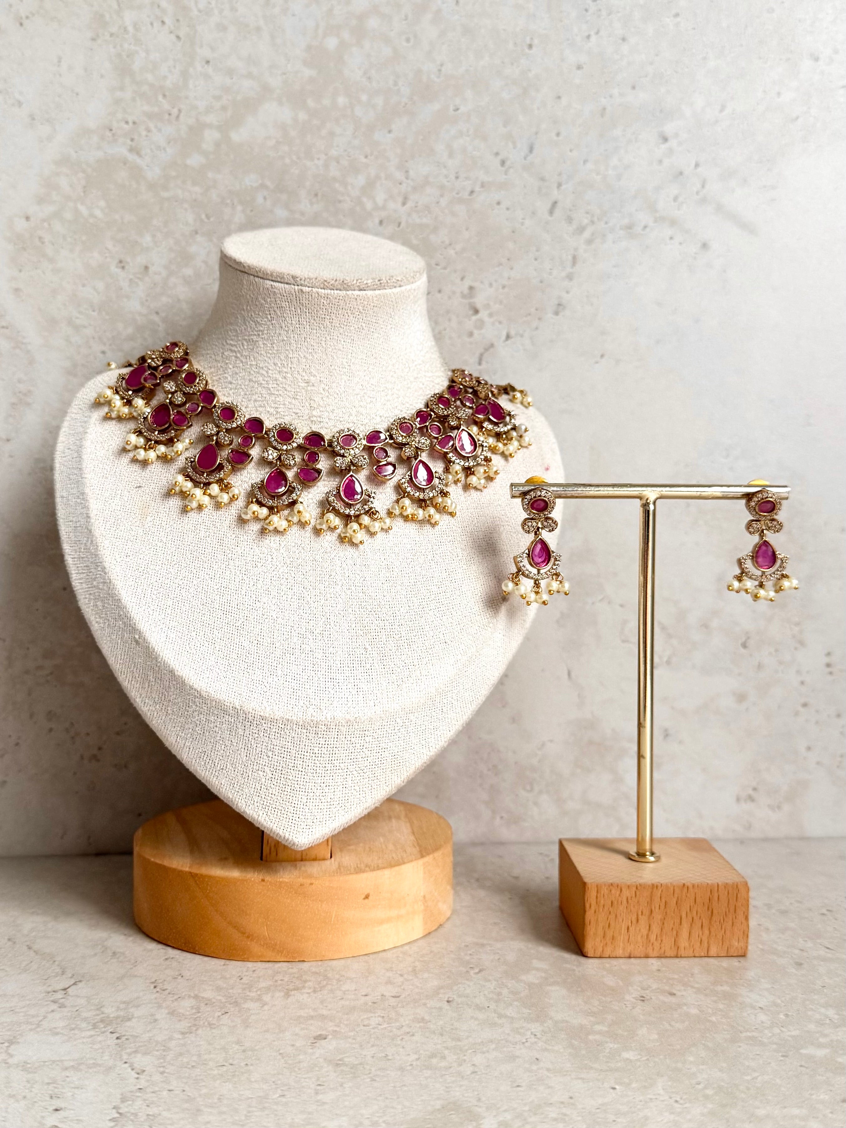 Deepika Necklace Set