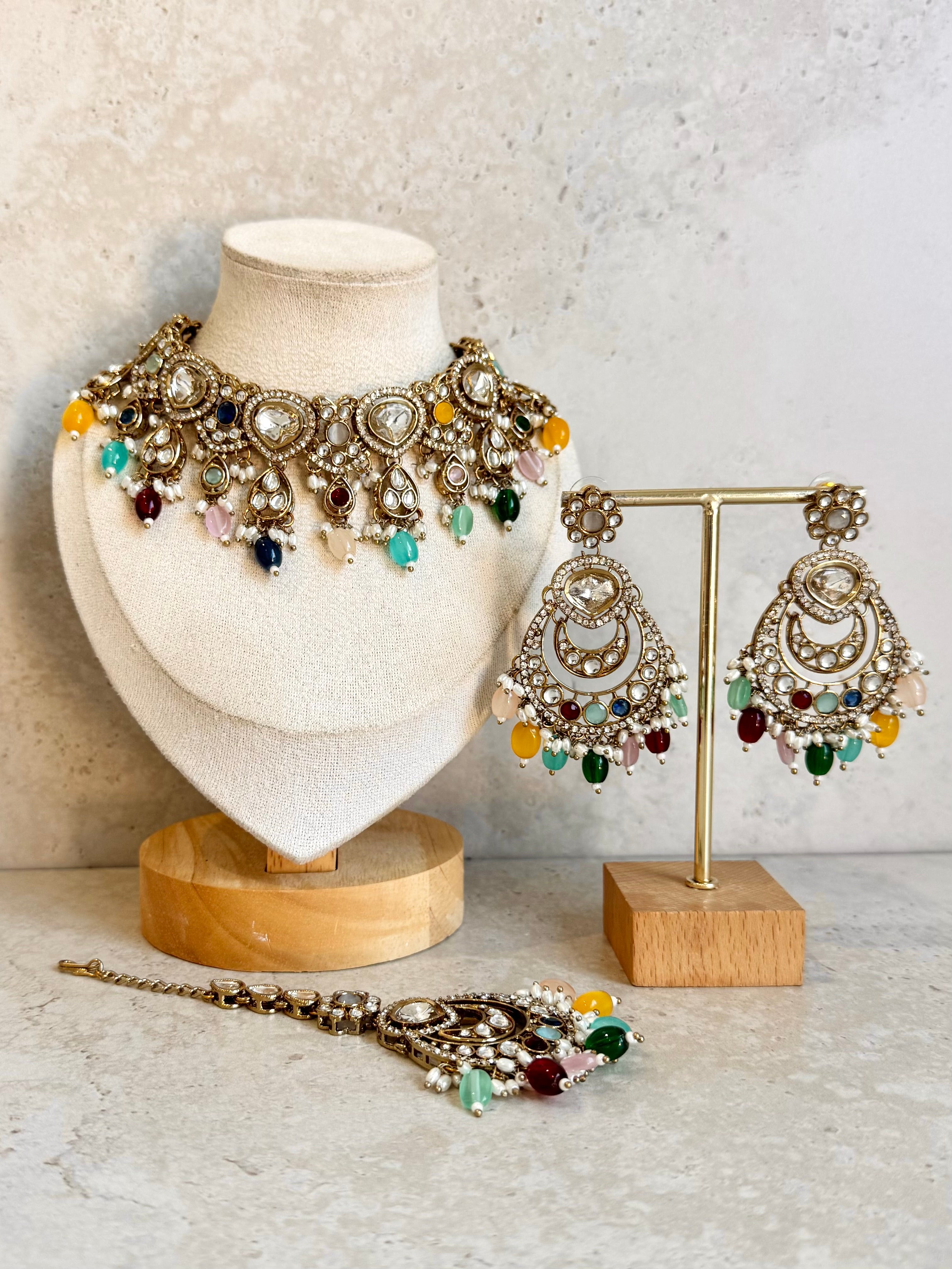 Niti Necklace Set