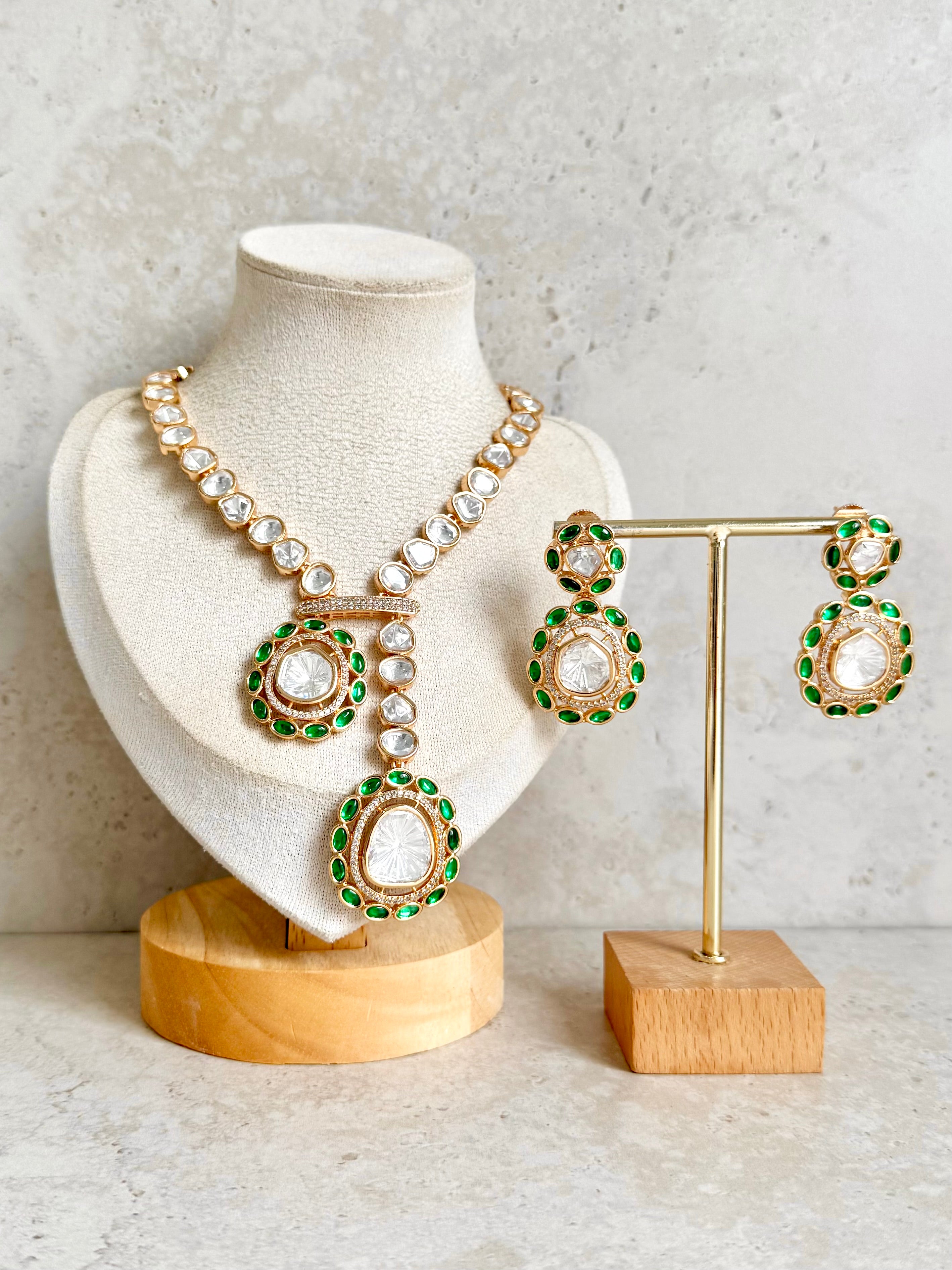 Aria Necklace Set