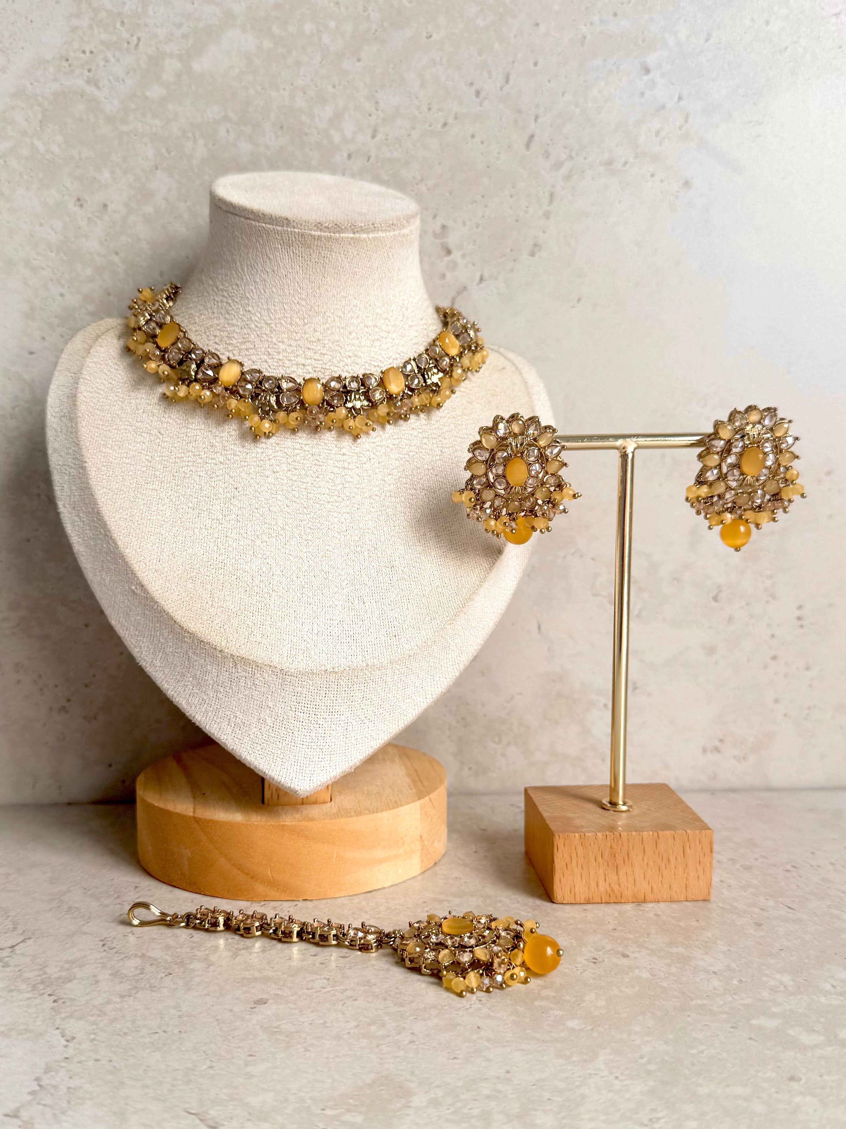 Rehmat Necklace Set