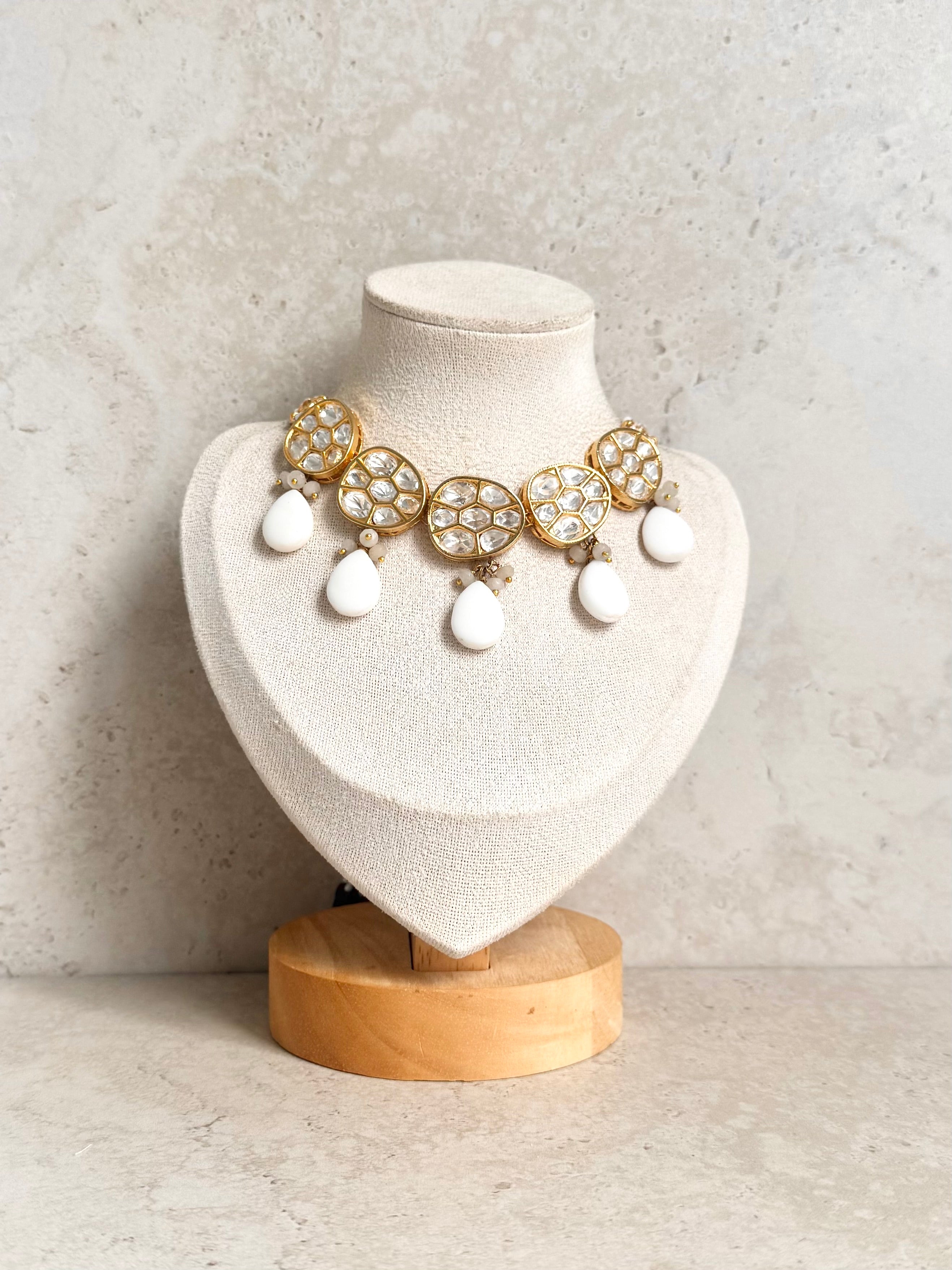 Aman Necklace Set