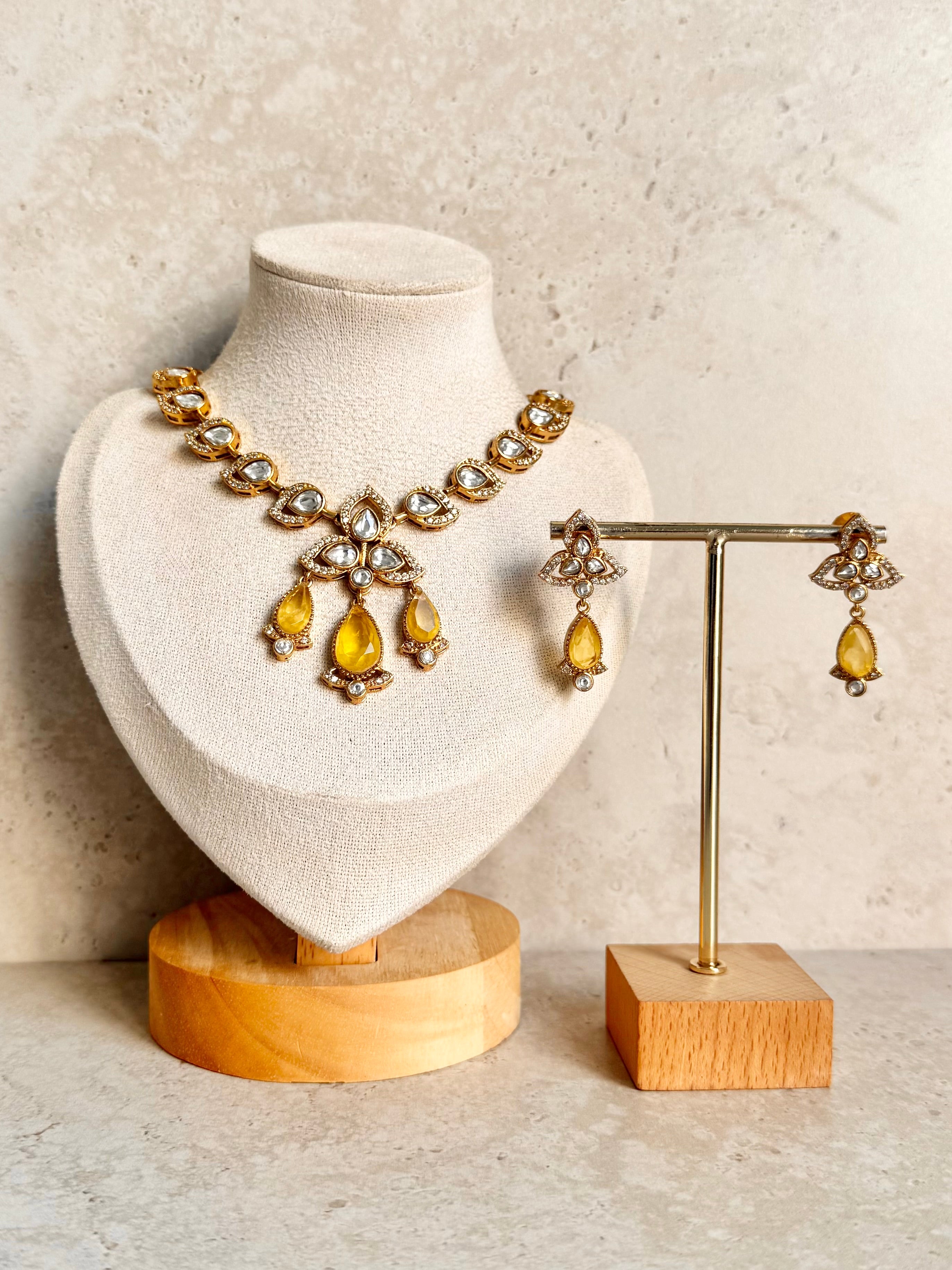 Archana Necklace Set