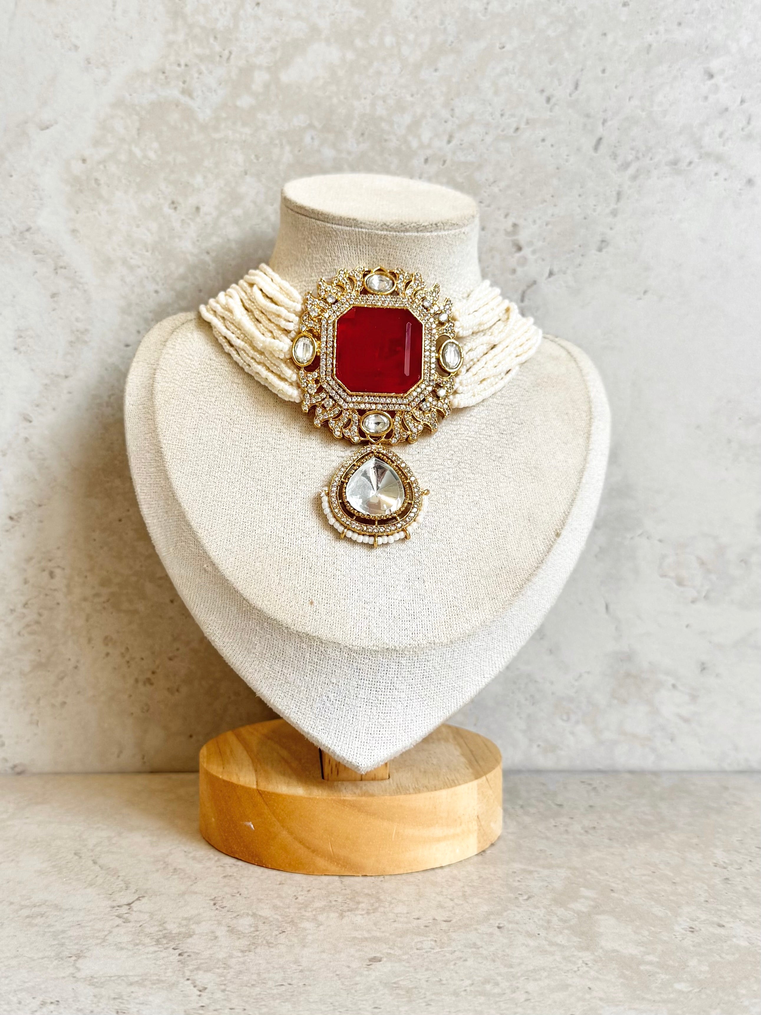 Nafisa Necklace Set