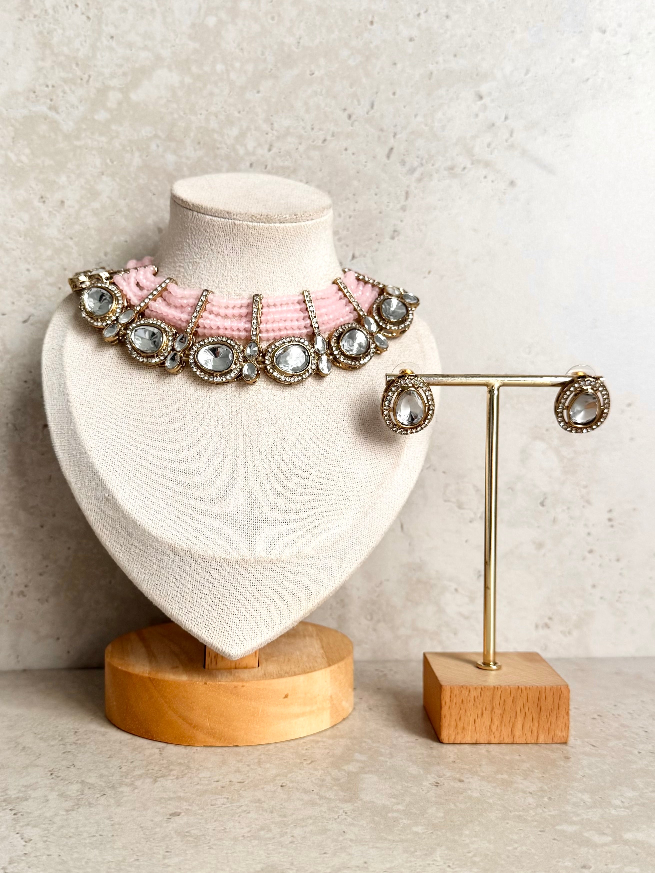 Nabila Necklace Set