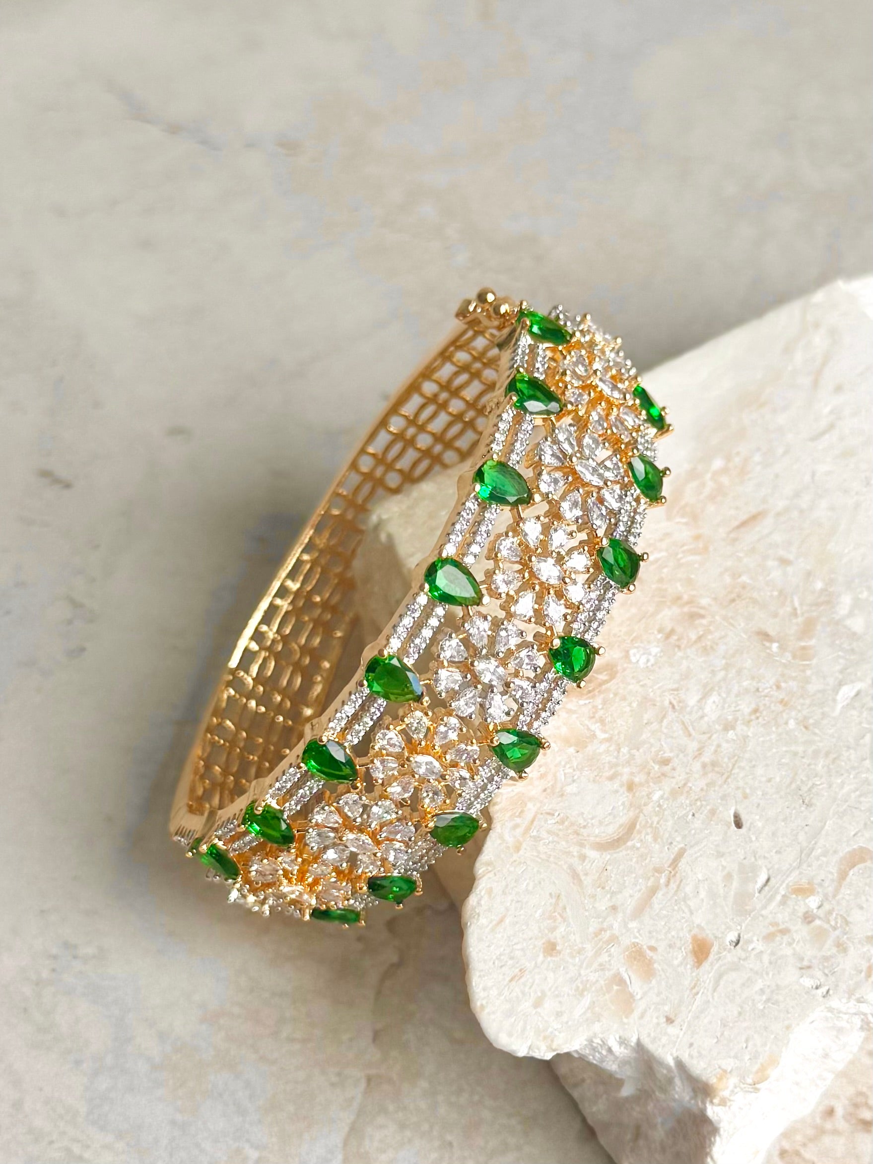 Tania Bangle