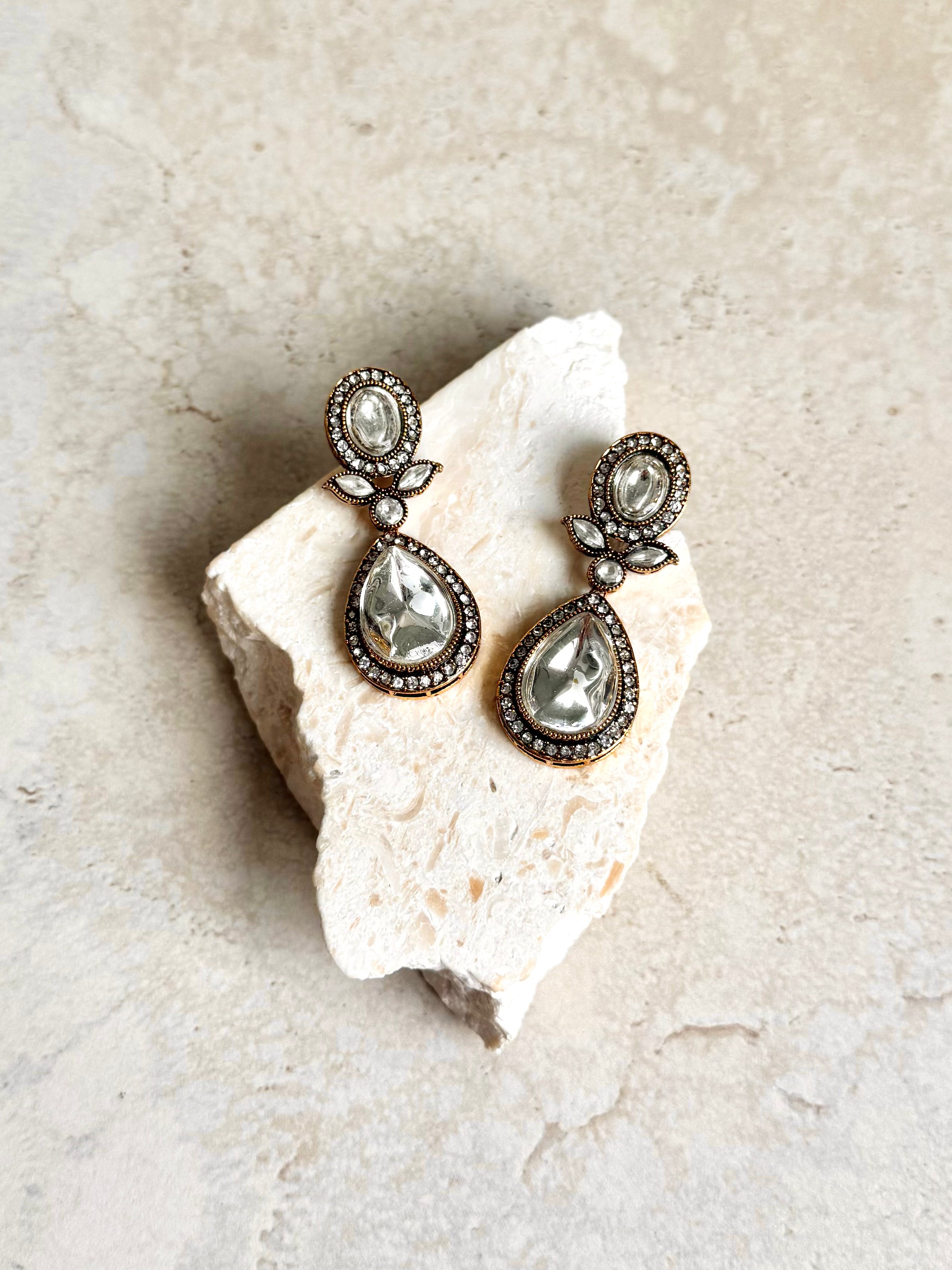 Amna Earrings