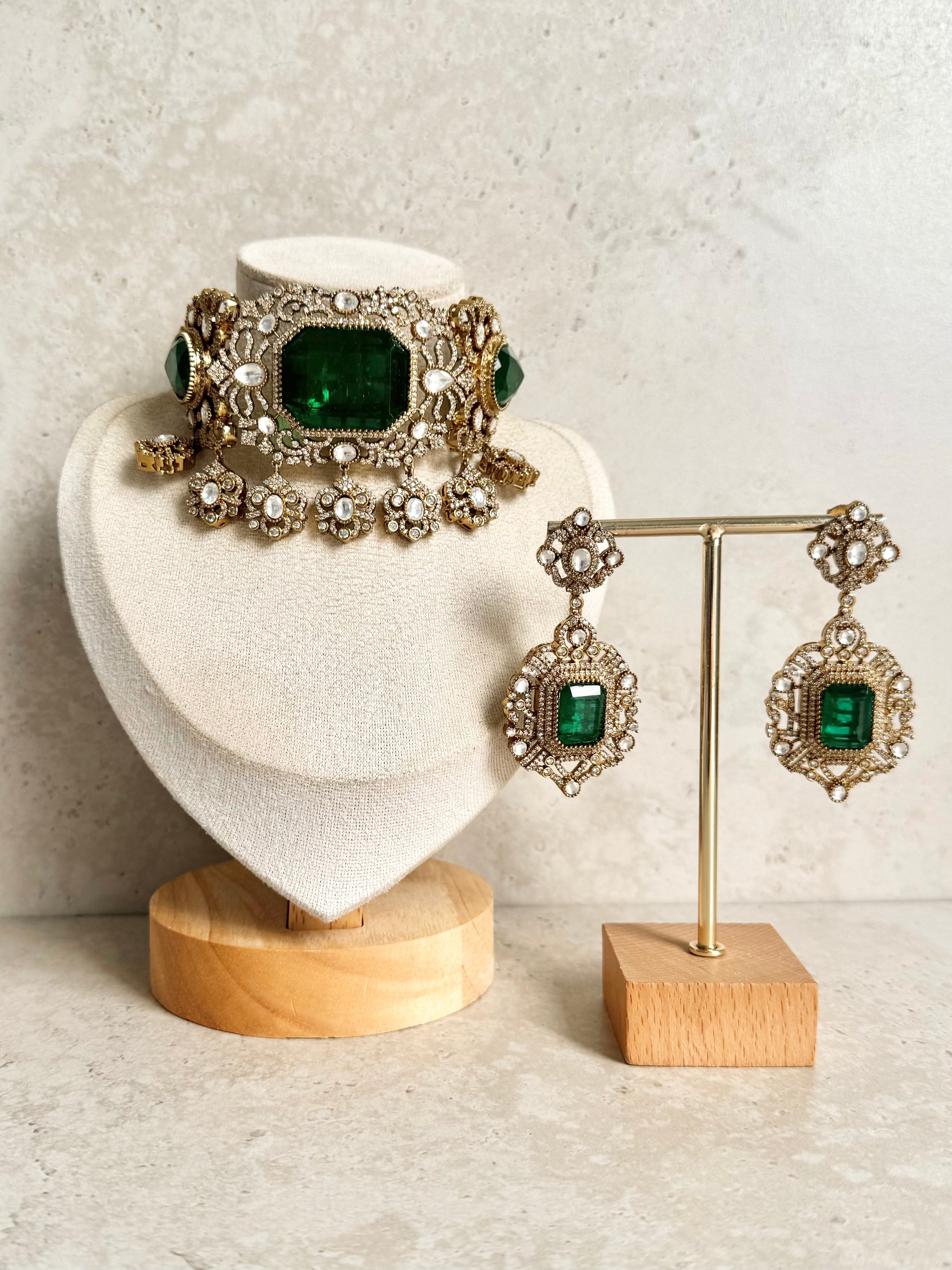 Chandni Necklace Set