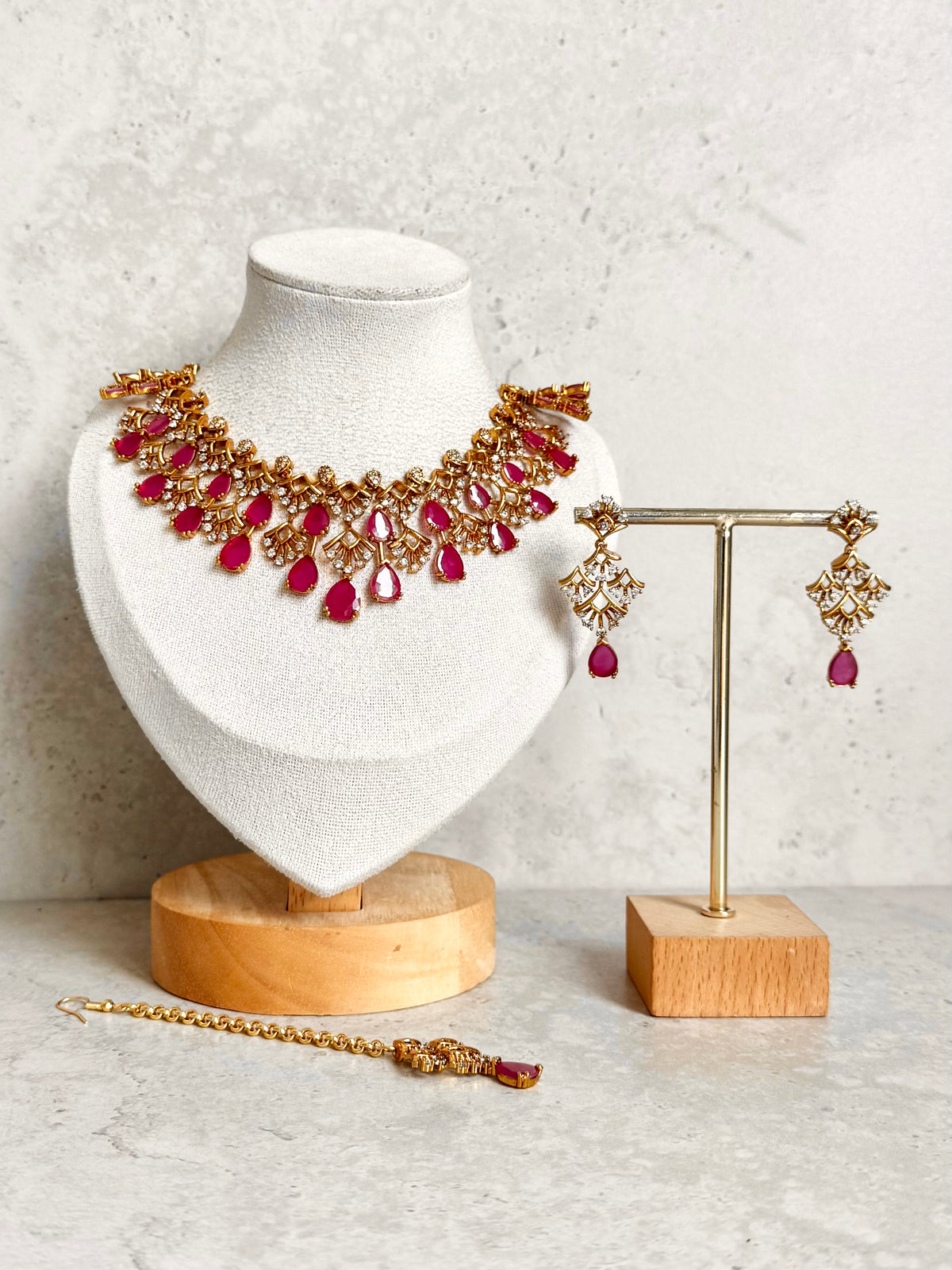 Amrita Necklace Set