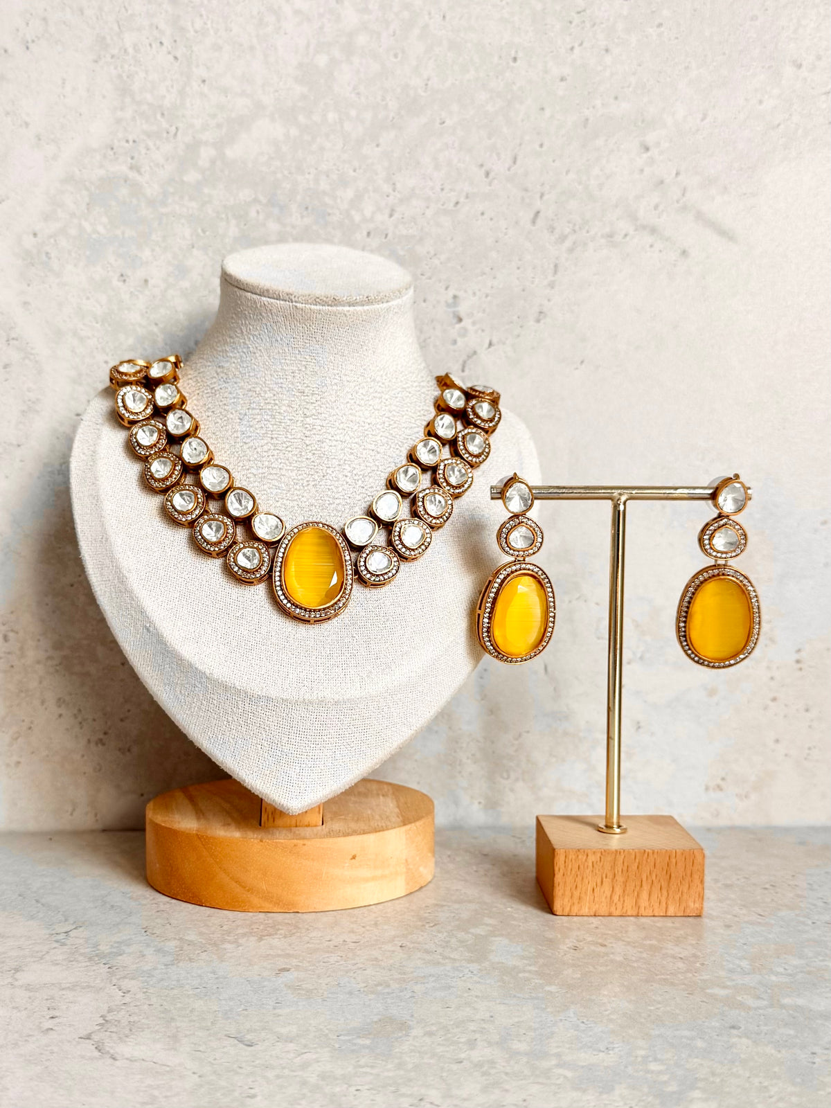 Amisha Necklace Set