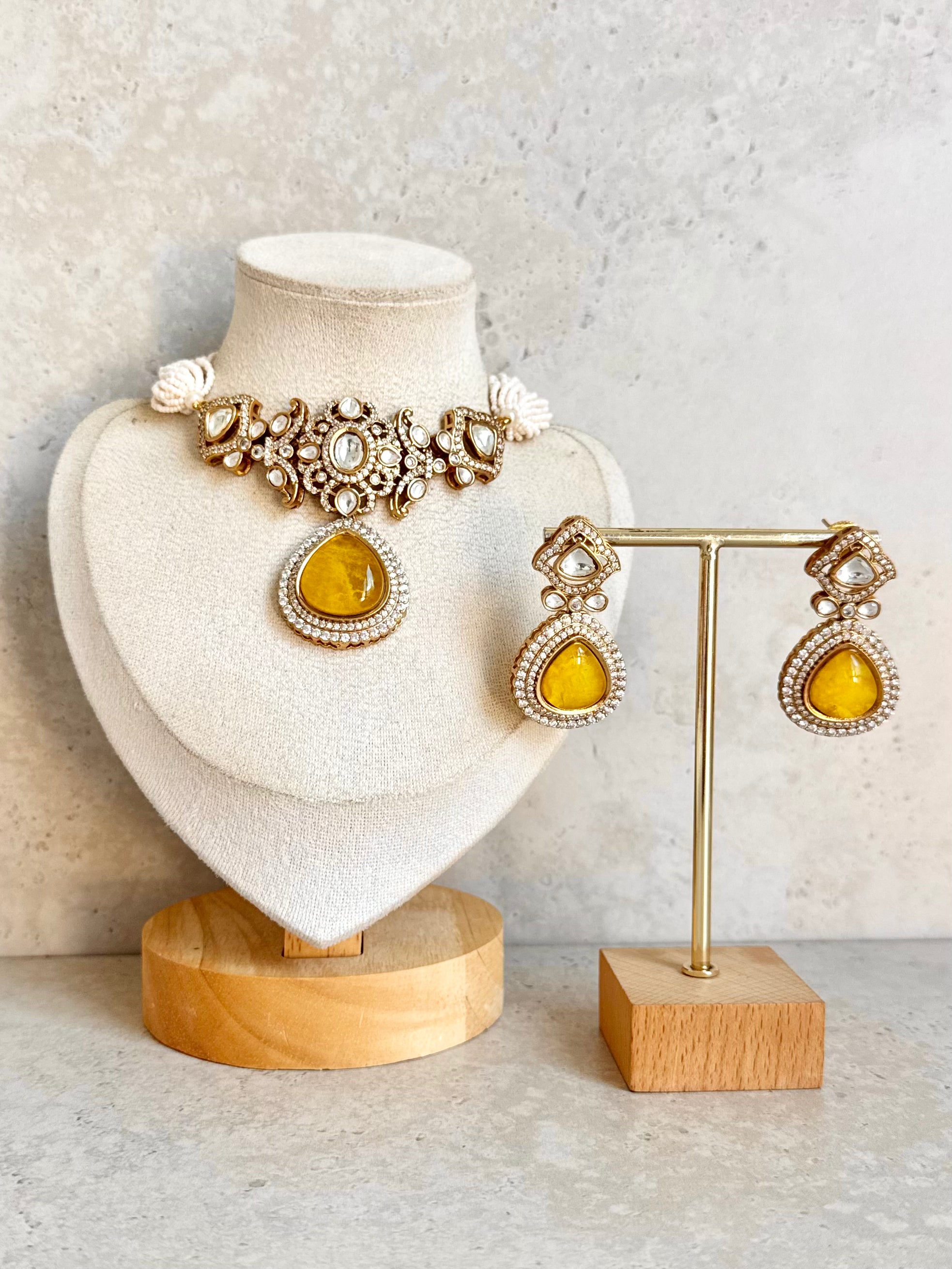 Ahana Necklace Set