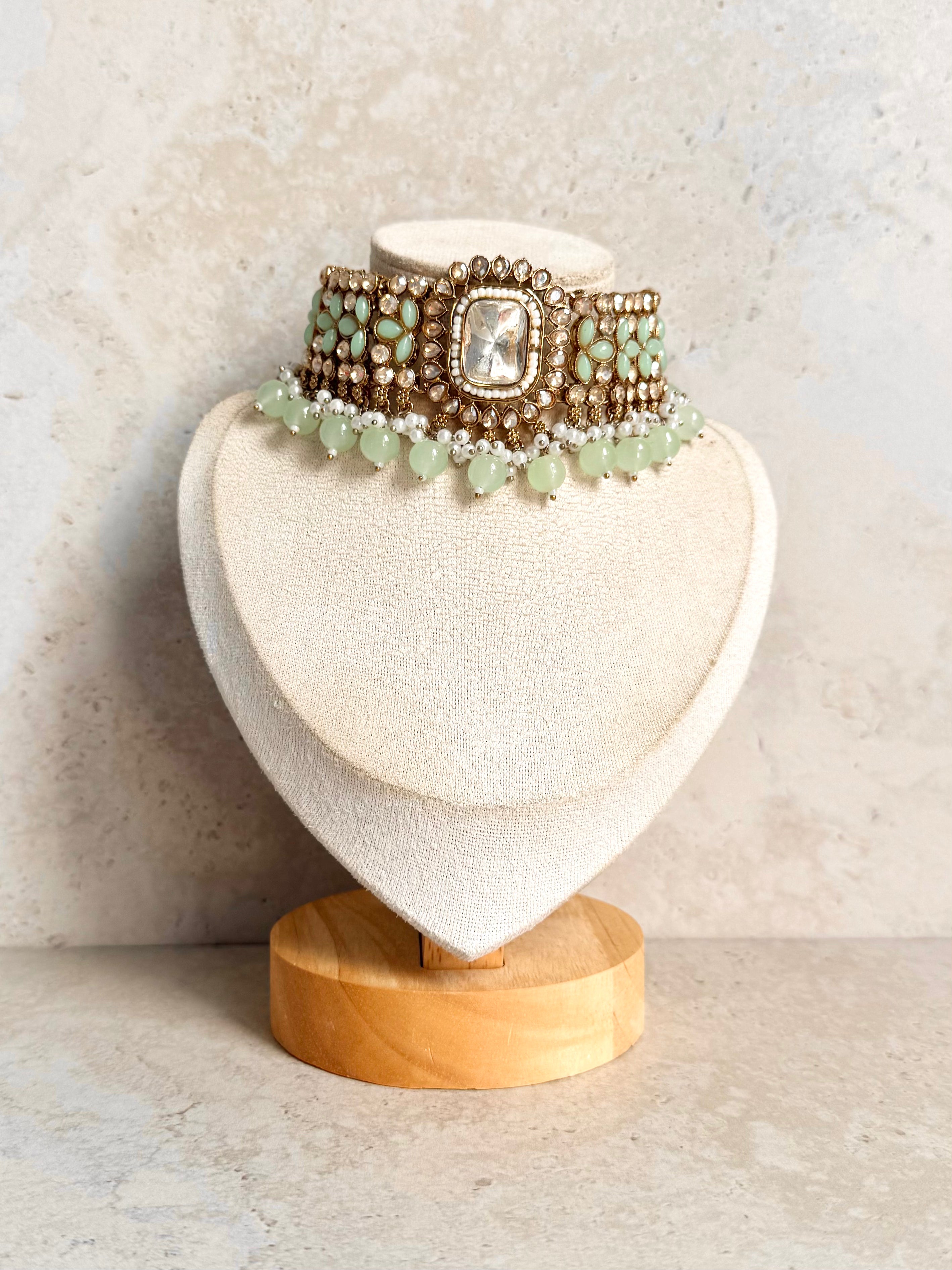 Noorani Necklace Set