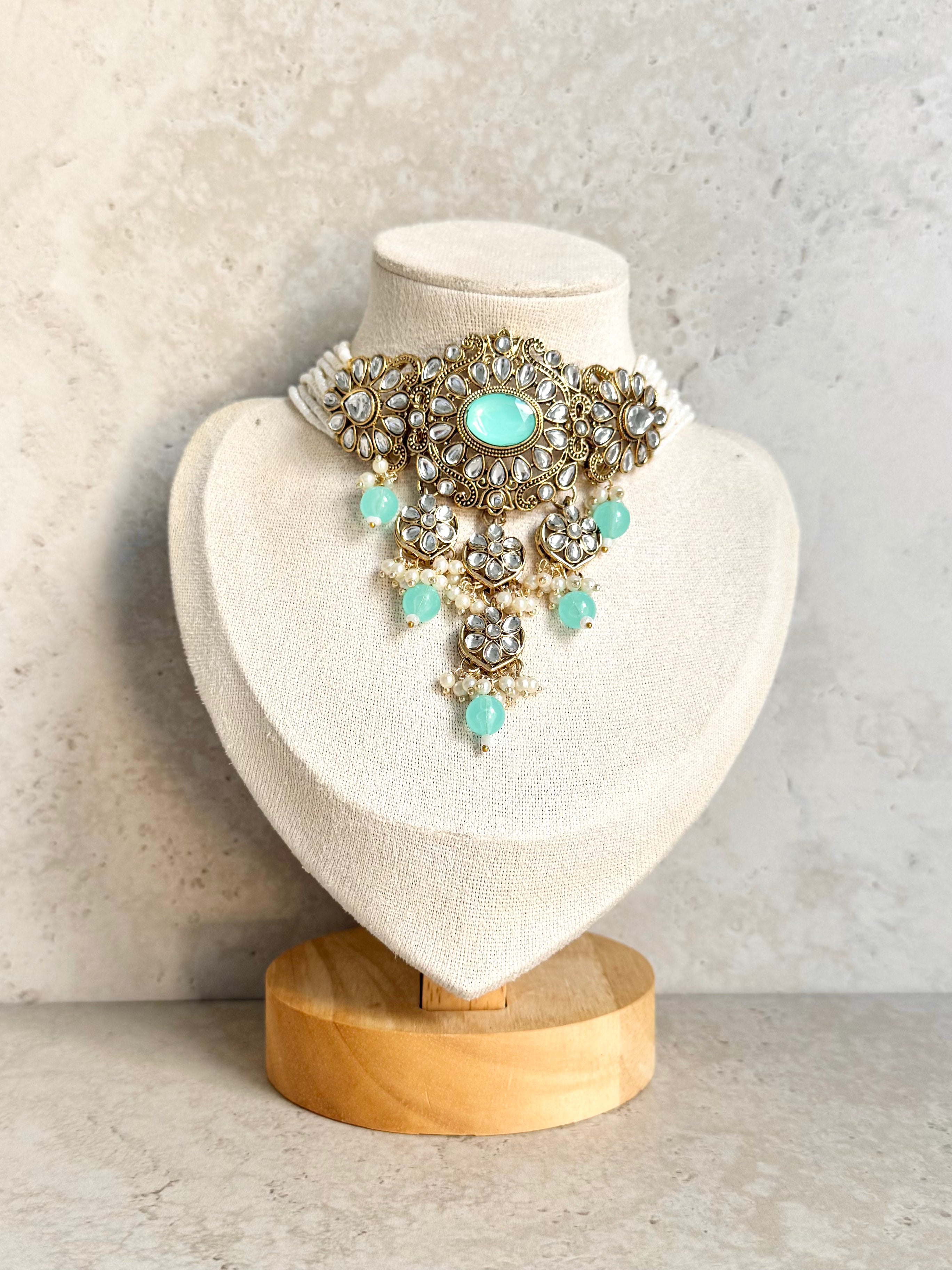 Vedika Necklace Set