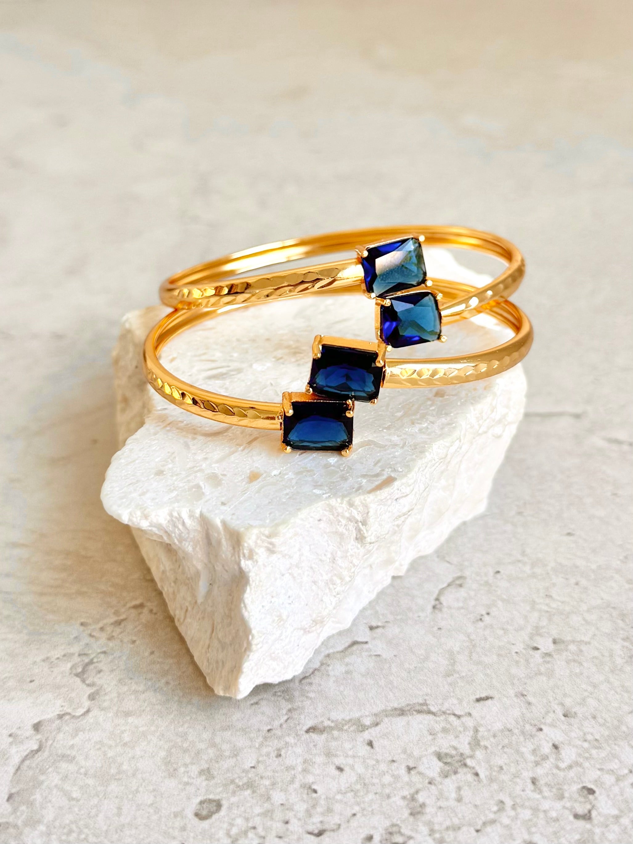 Manroop Bangles
