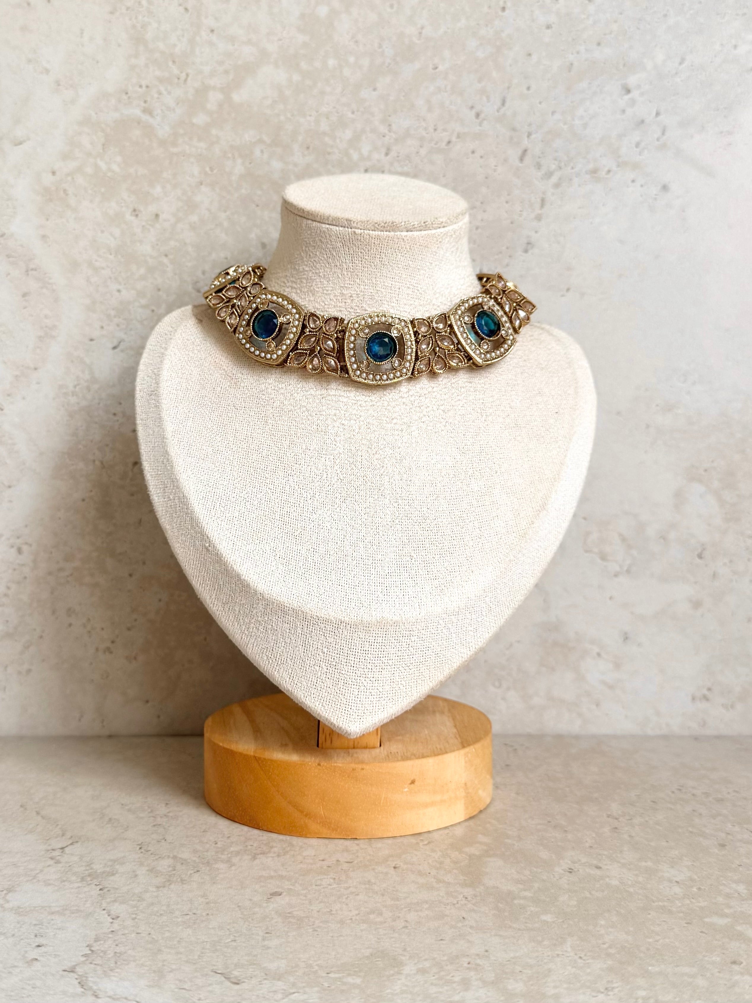 Ridhima Necklace Set