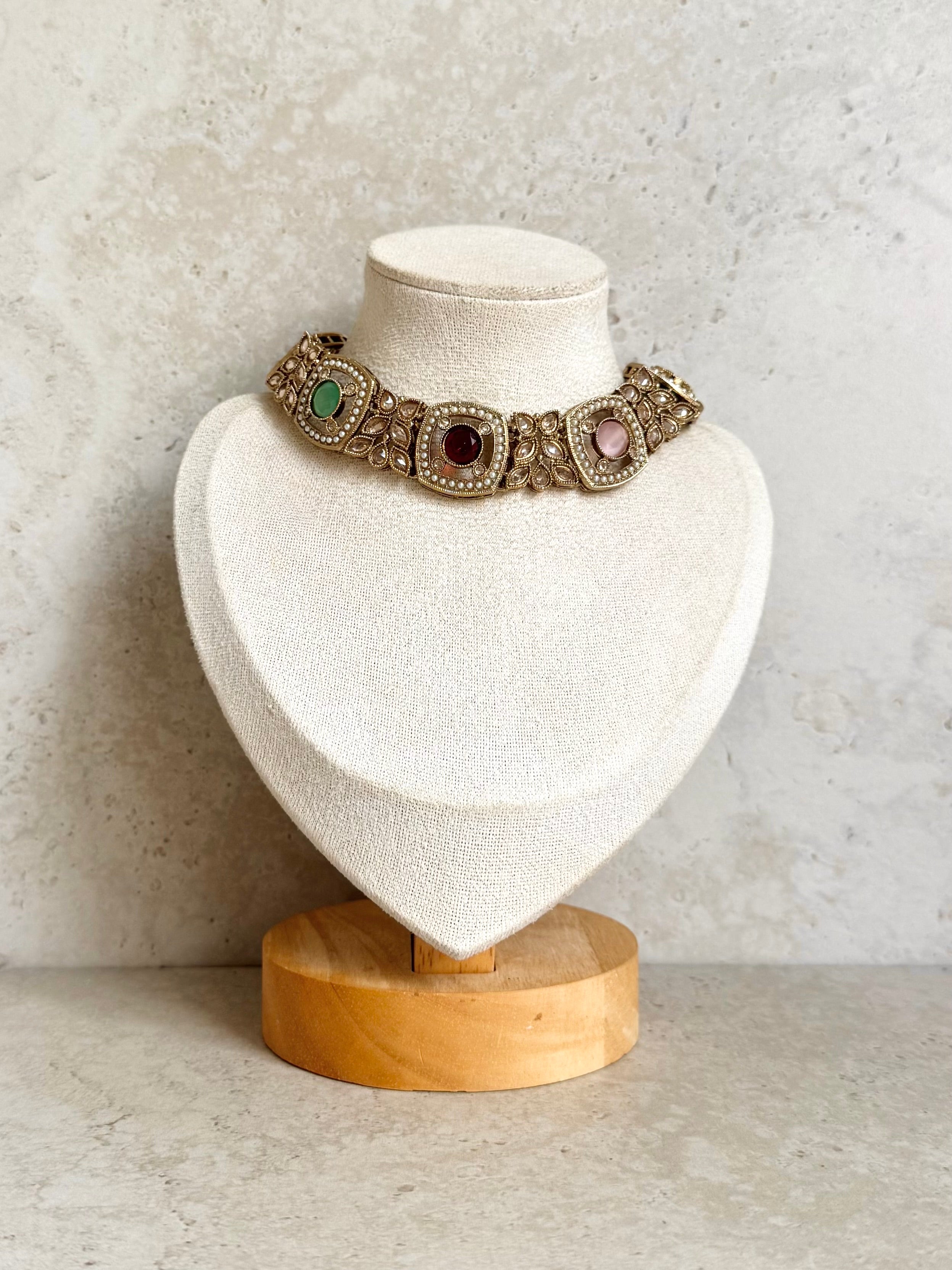 Ridhima Necklace Set