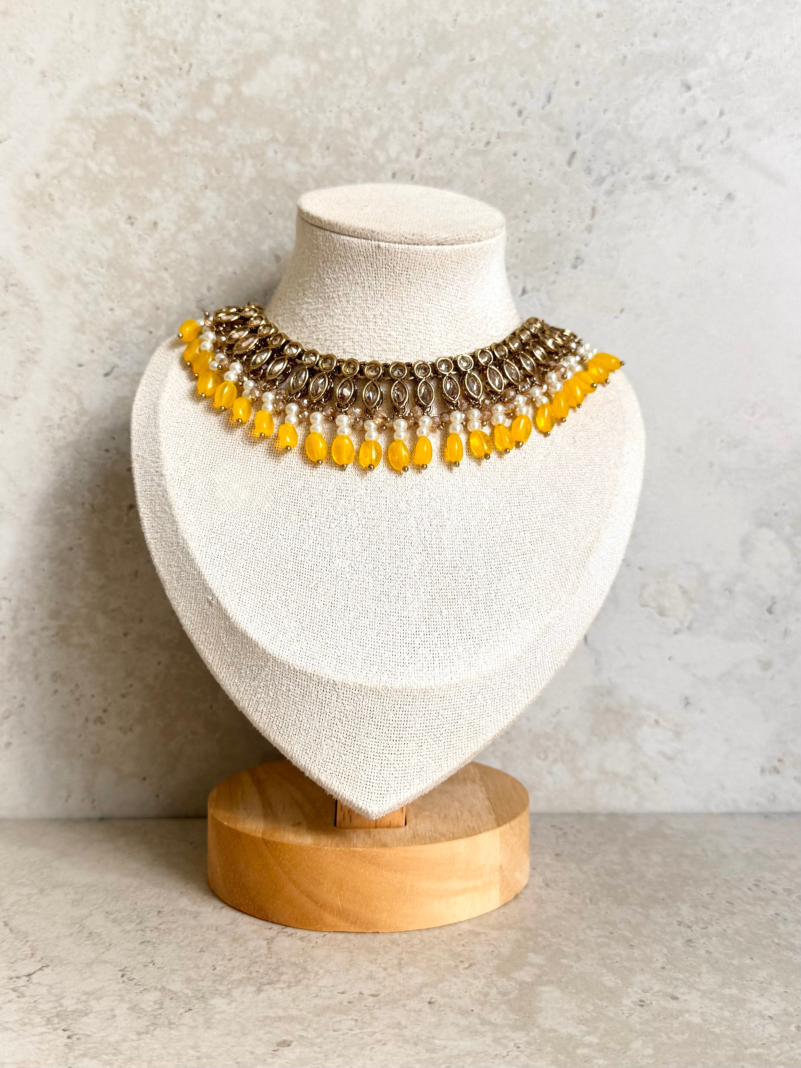 Rishika Necklace Set