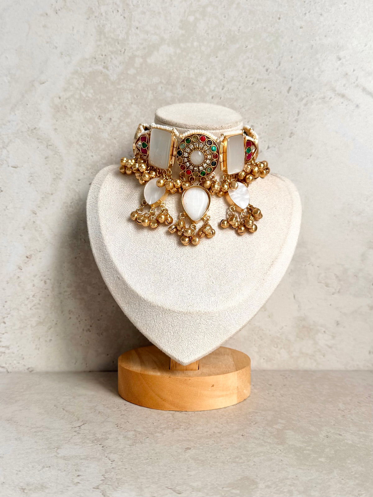 Naina Necklace Set