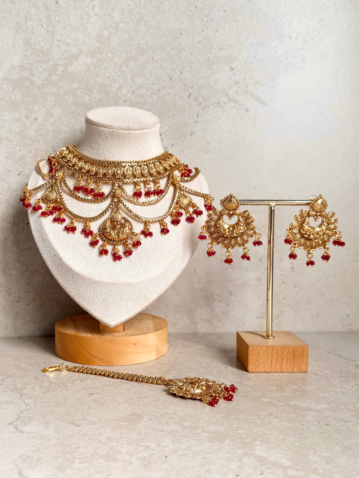 Geeta Necklace Set