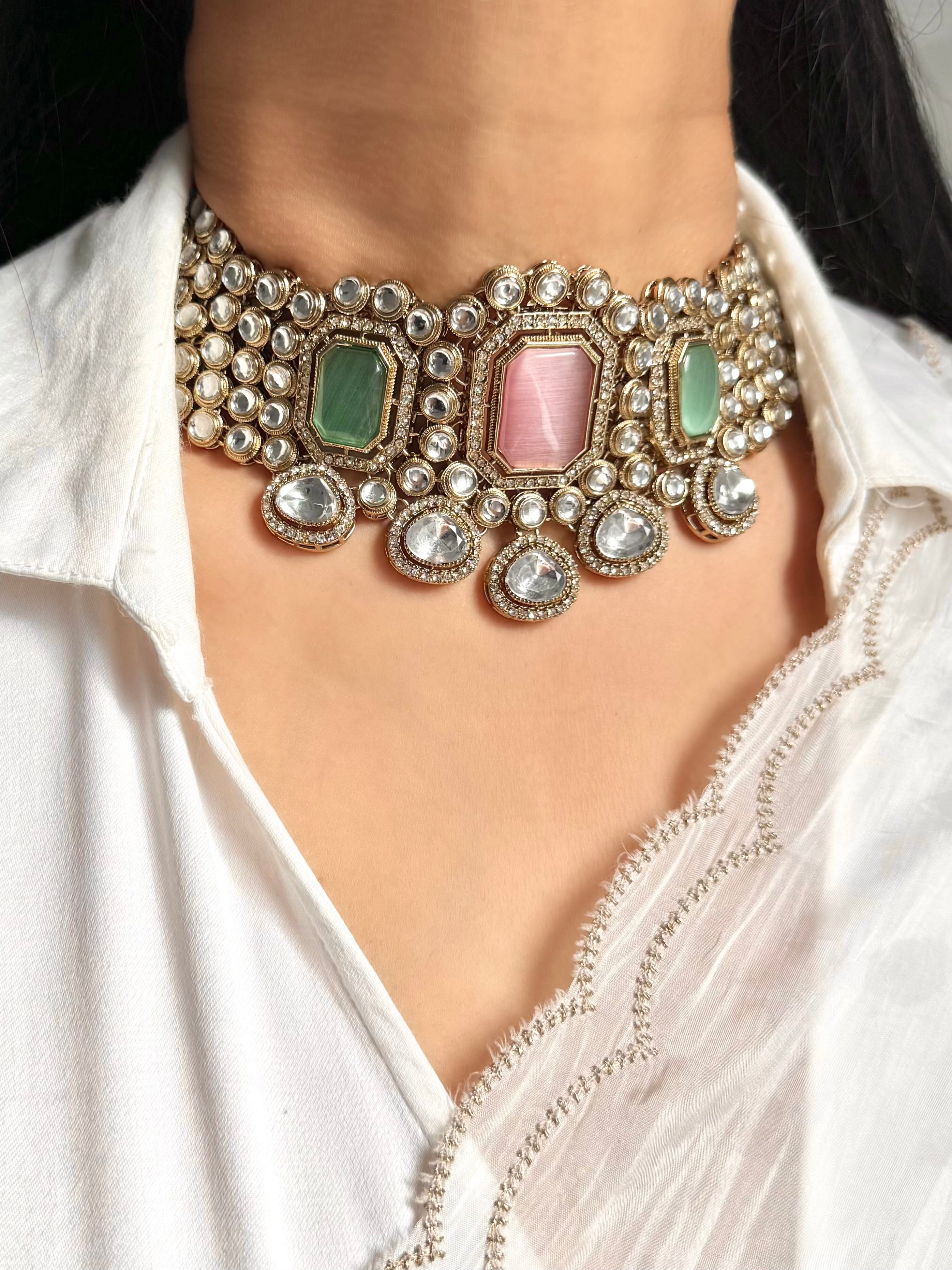 Usma Necklace Set