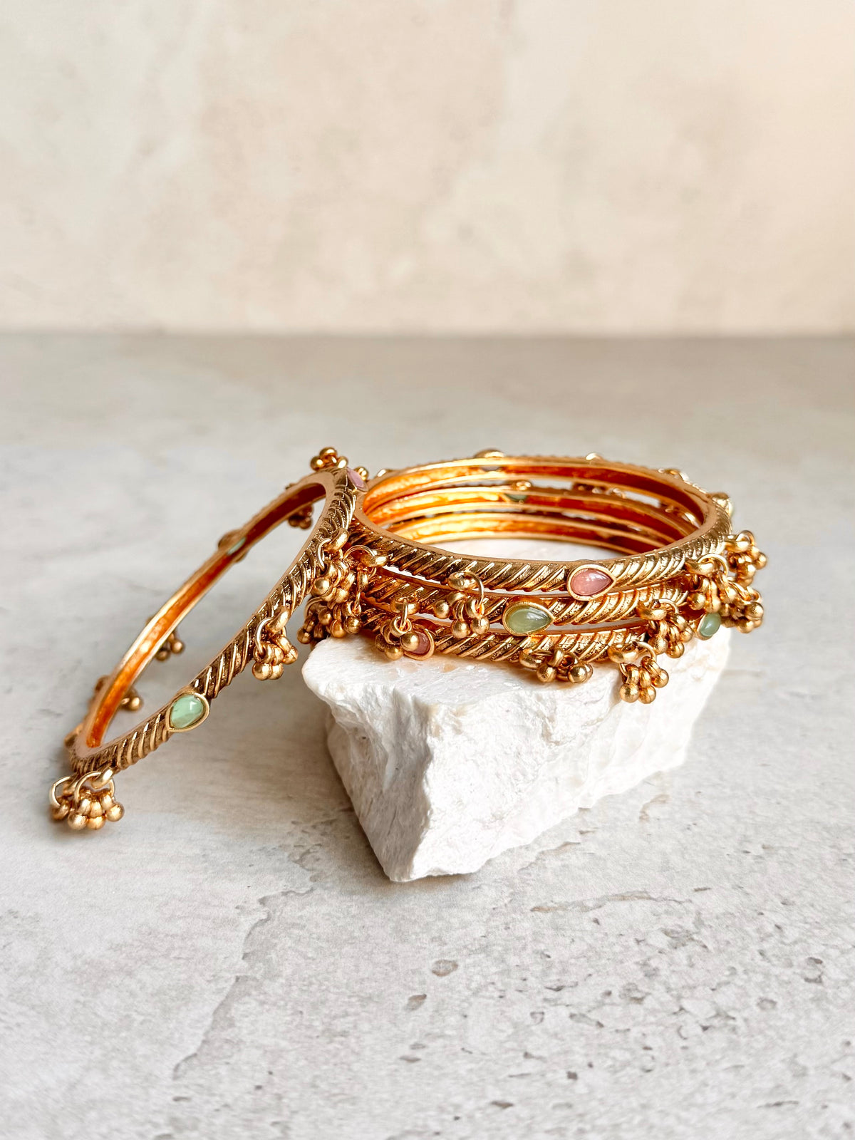 Hoor Bangles