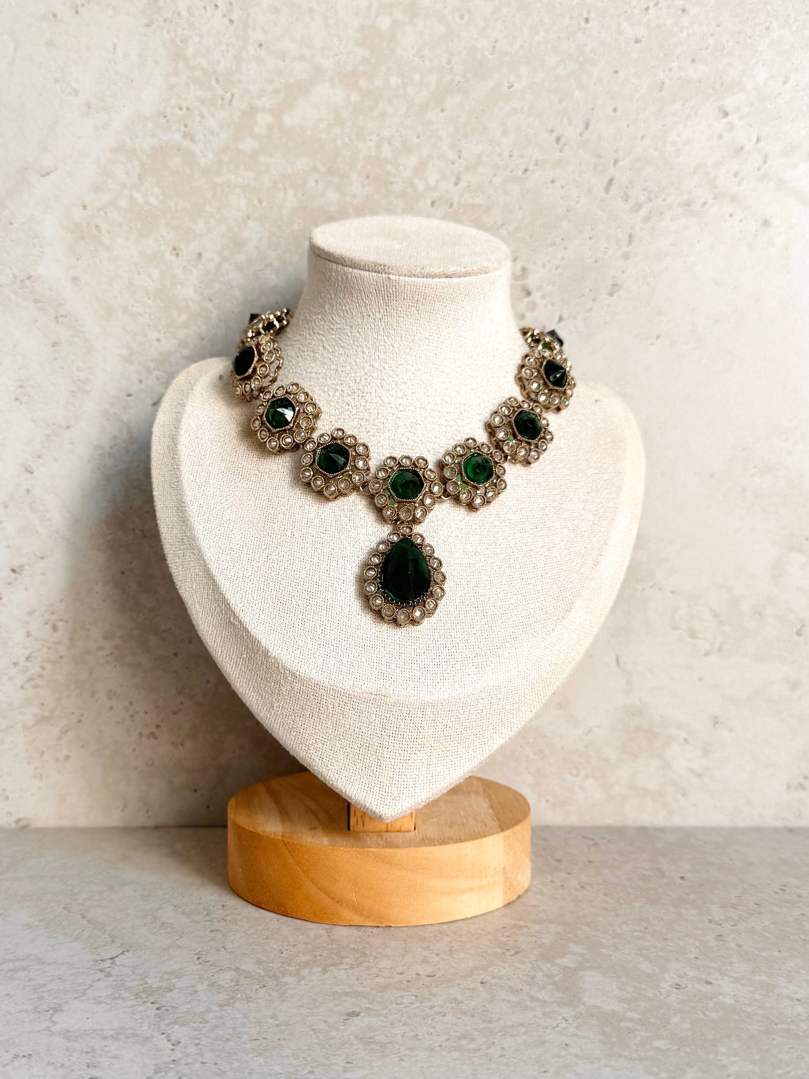 Soniya Necklace Set