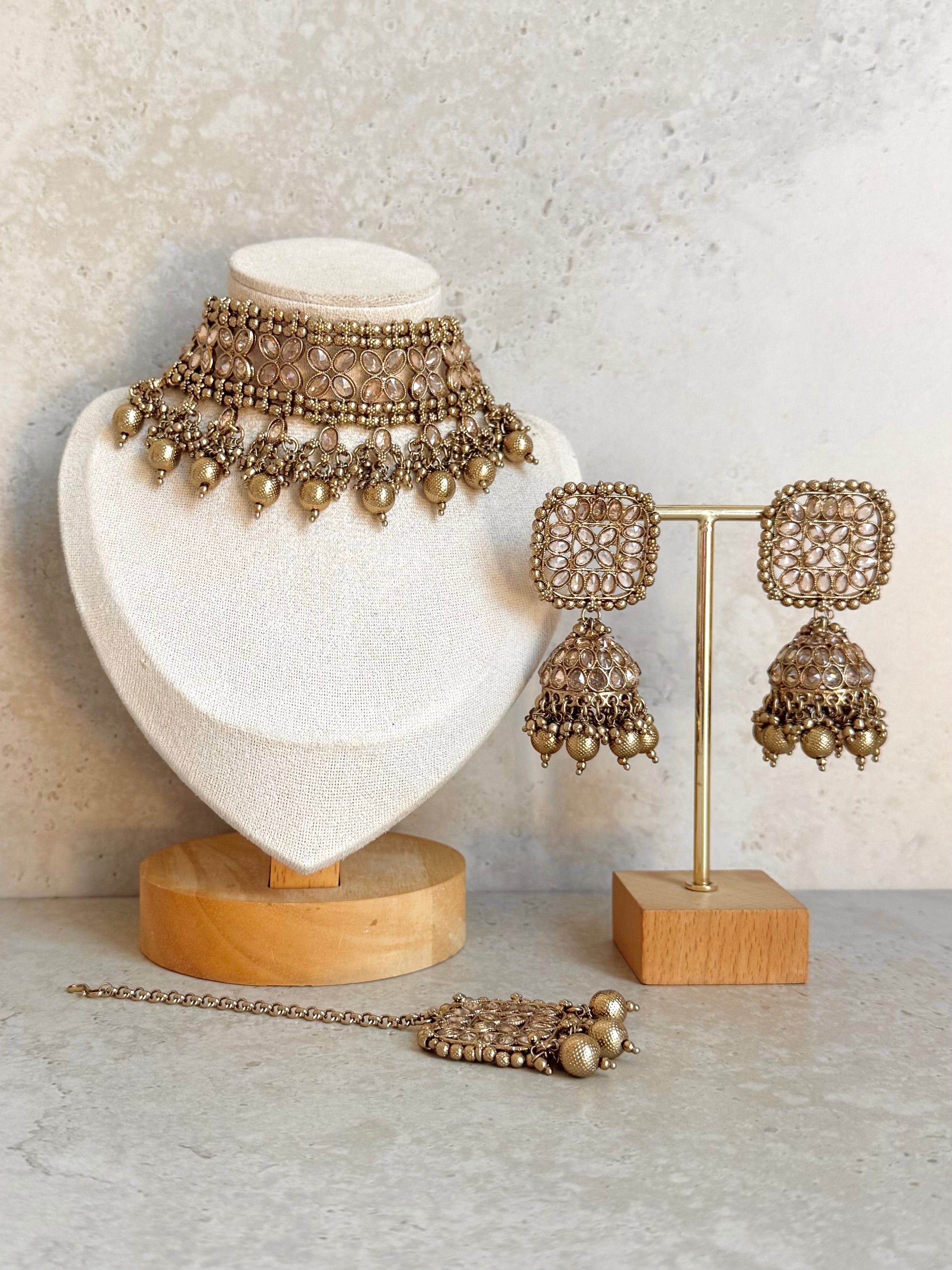 Amreen Necklace Set