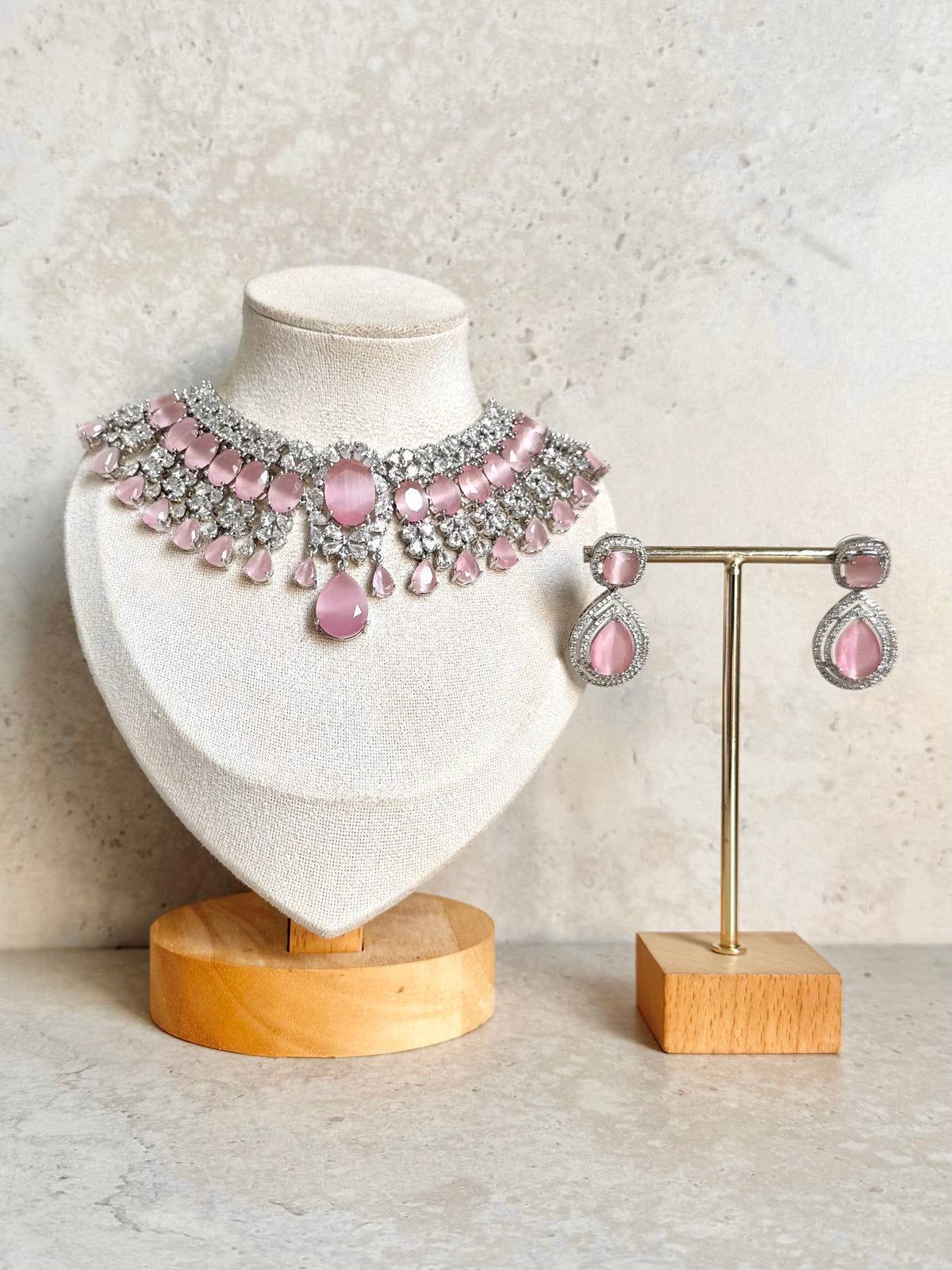 Kanika Necklace Set